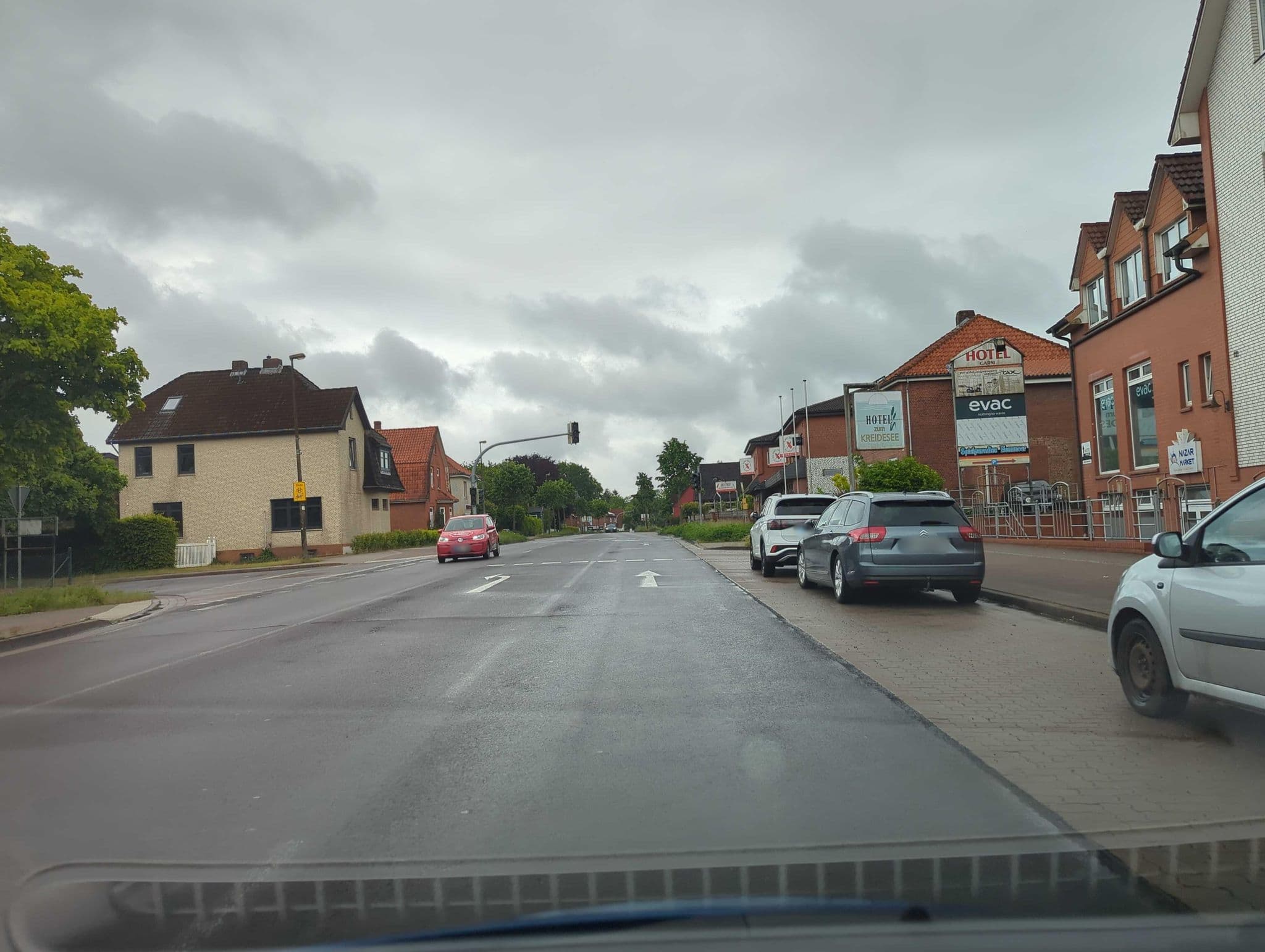 Street view near Hotel Garni, Hemmoor — © hotteliene (CC BY-SA · Mapillary)