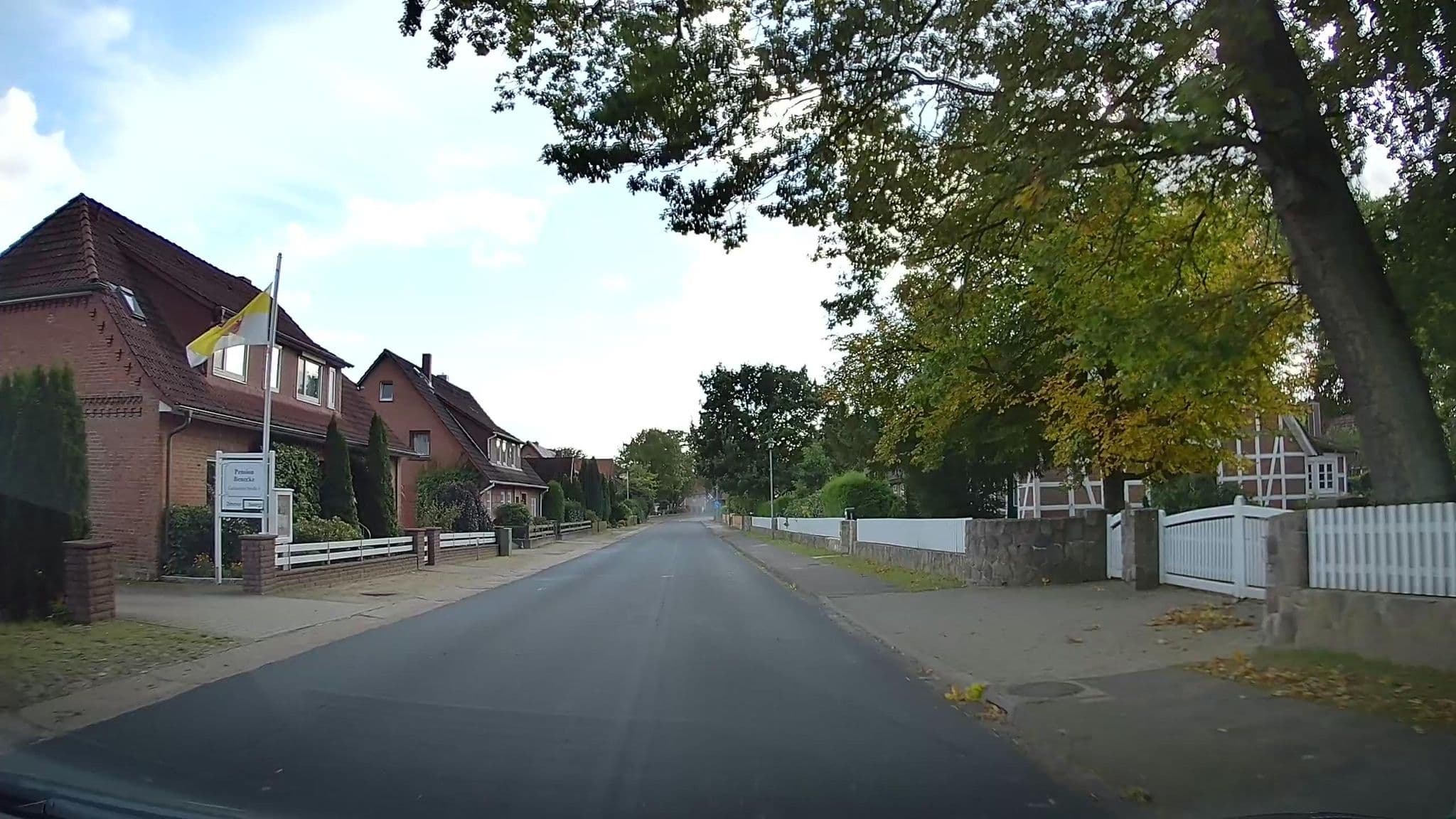 Street view near Pension Benecke, Garlstorf — © hendel (CC BY-SA · Mapillary)