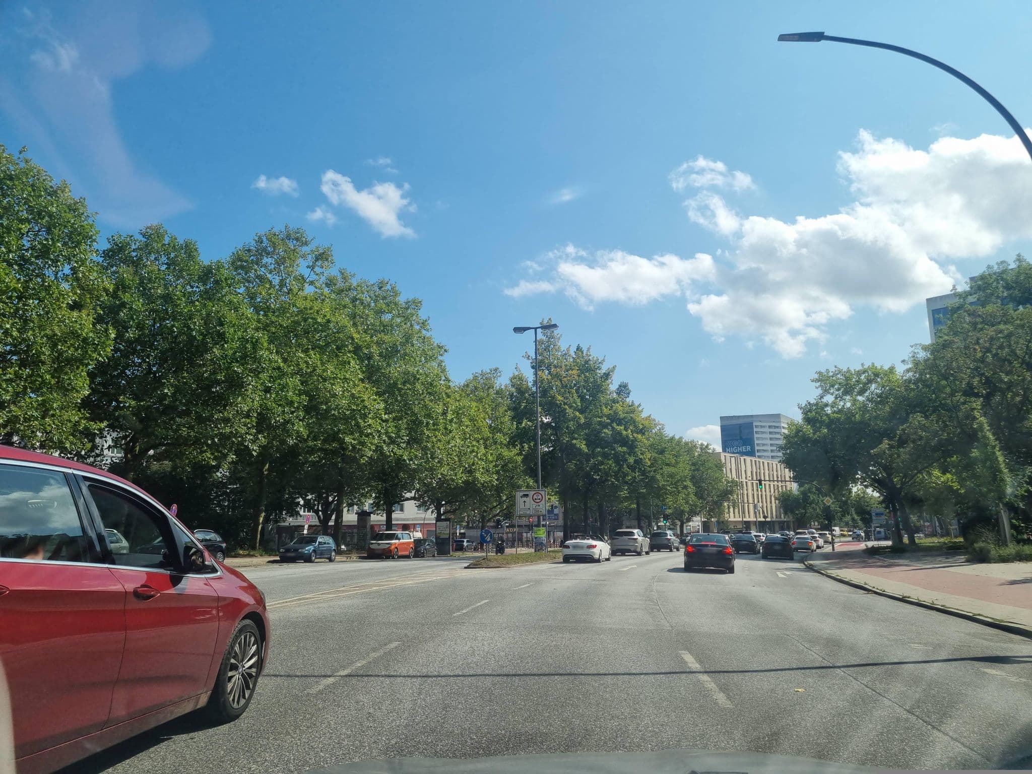Street view near La Fayette Frühstücksraum, Altona-Altstadt — © dsmm (CC BY-SA · Mapillary)