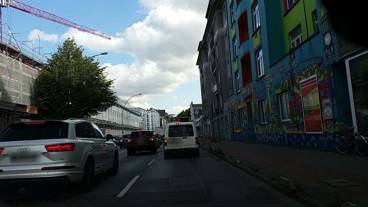 Street view near All you need - Room, Altona-Nord — © tian (CC BY-SA · Mapillary)