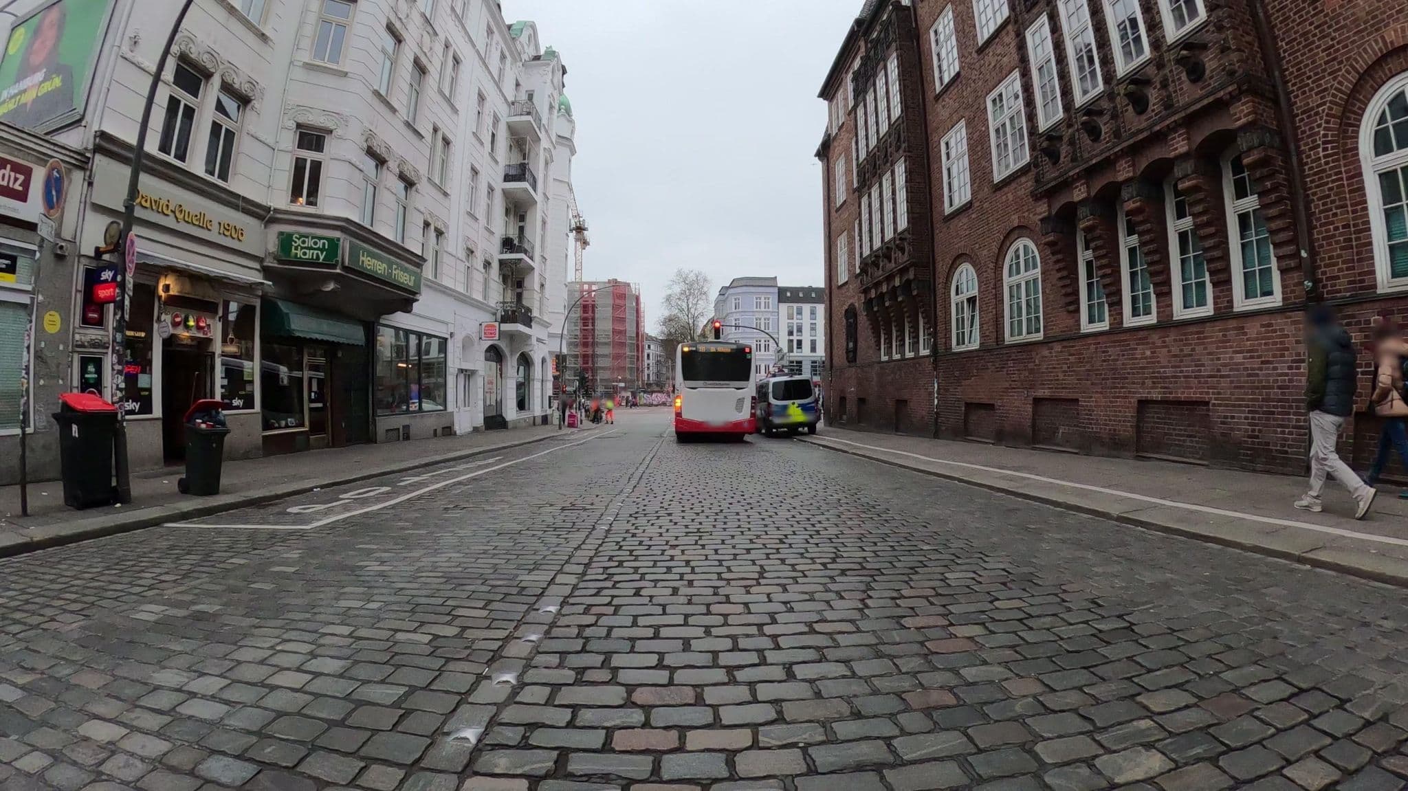 Street view near Lost in St.Pauli GmbH, St. Pauli — © veloroute_hamburg (CC BY-SA · Mapillary)