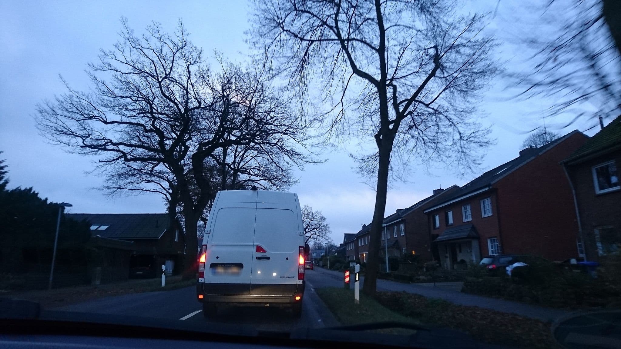 Street view near Fuchsbau, Eidelstedt — © kevinq (CC BY-SA · Mapillary)