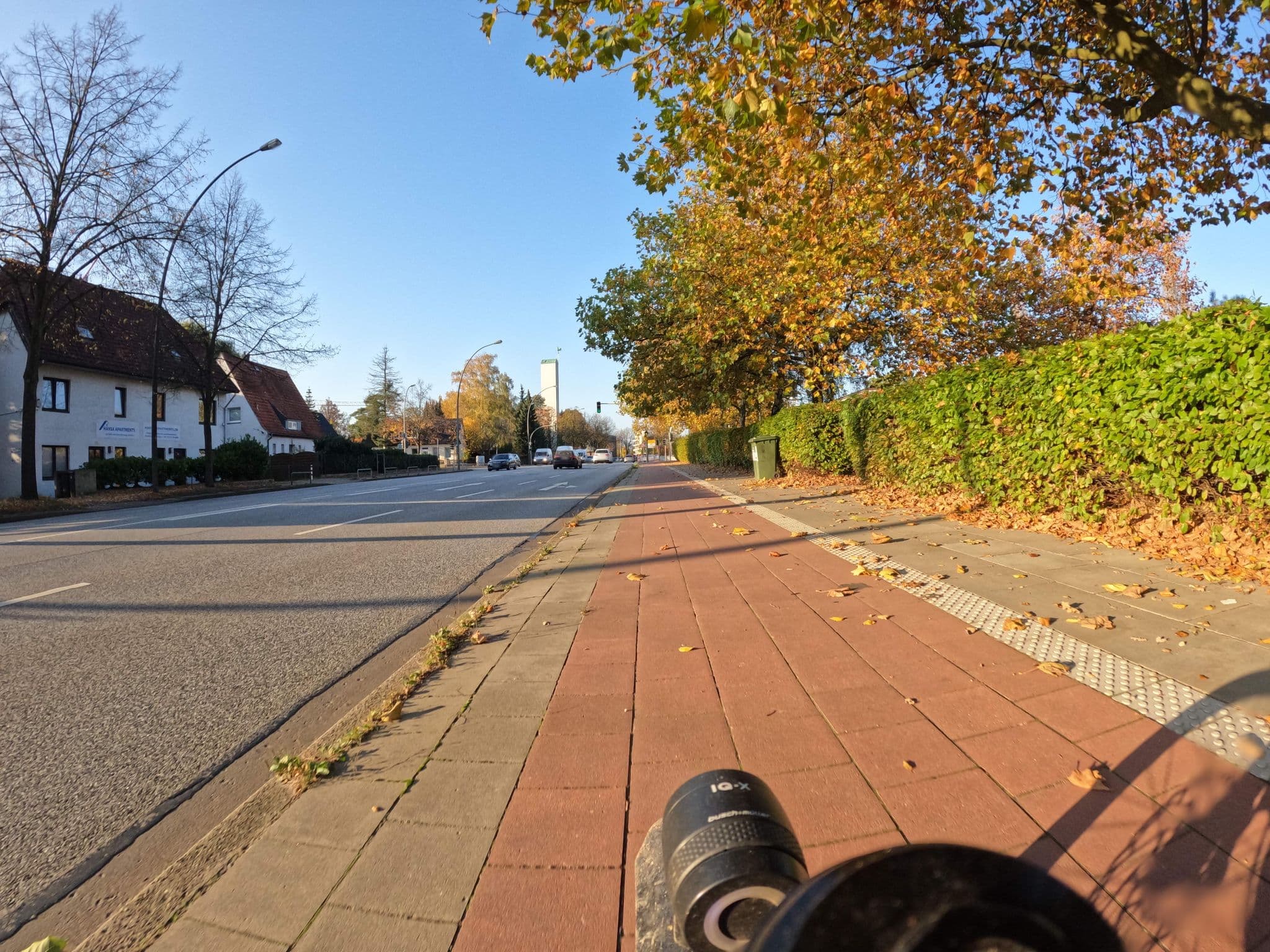 Street view near Hansa Apartments Hamburg, Farmsen-Berne — © mjay (CC BY-SA · Mapillary)