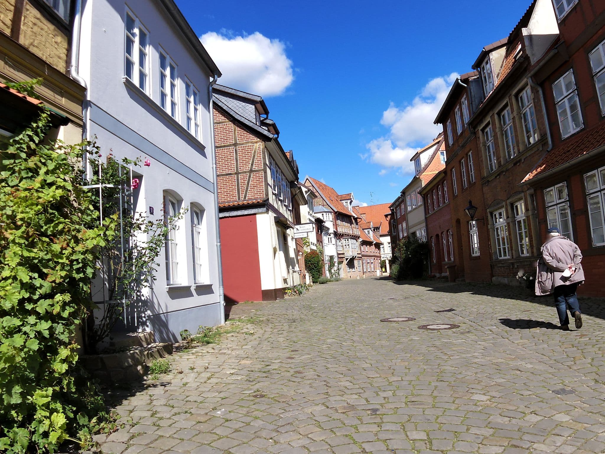 Street view near Ferienwohnung Lieblingsplatz, Lüneburg — © dcp (CC BY-SA · Mapillary)