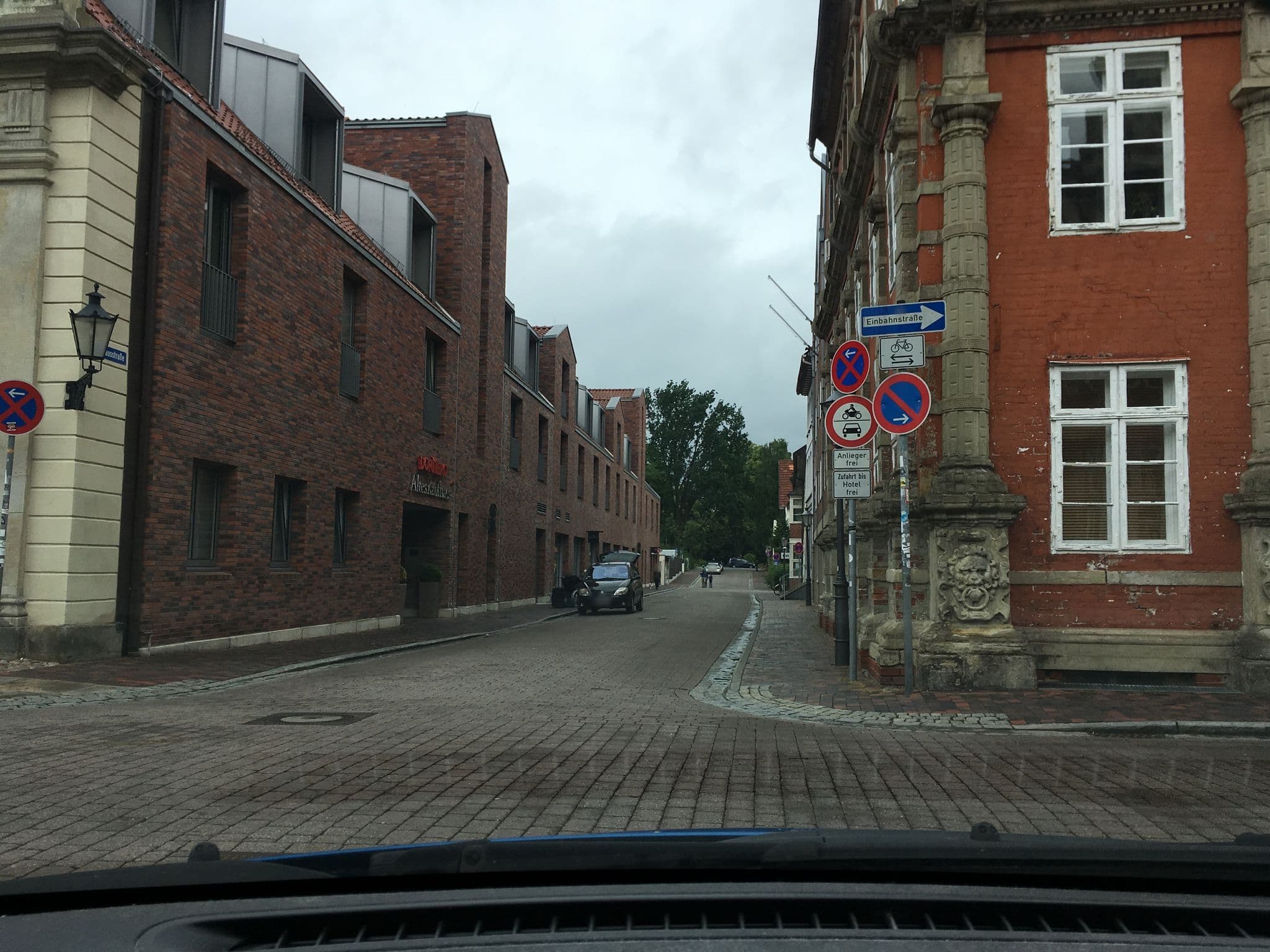 Street view near Zimmer 303, Lüneburg — © hotteliene (CC BY-SA · Mapillary)