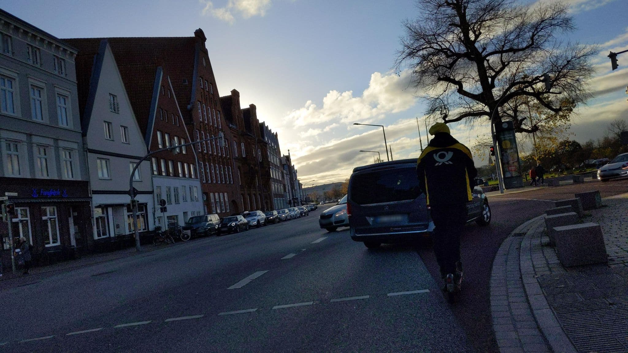 Street view near Riverside Appartments, Lübeck — © rasmustravemnd (CC BY-SA · Mapillary)