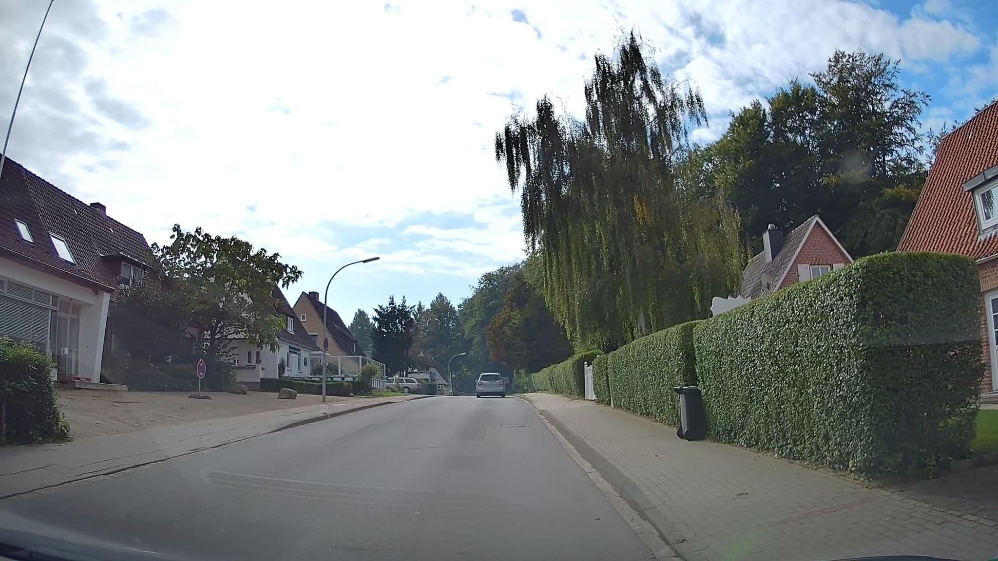 Street view near Zeidler E. Ferienwohnungen, Blekendorf — © hendel (CC BY-SA · Mapillary)