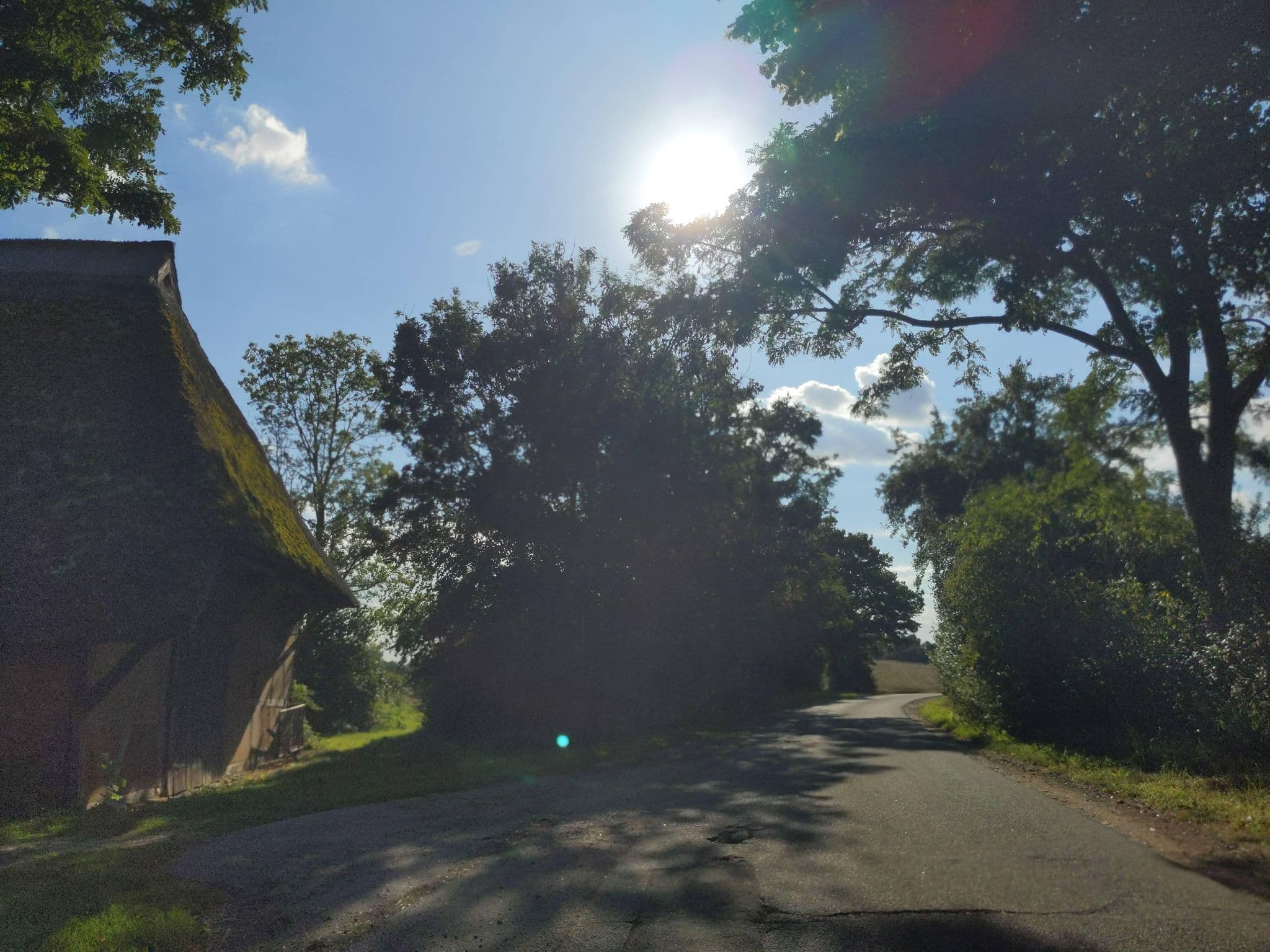 Street view near Schloß Wedendorf, Grevesmühlen — © rasmustravemnd (CC BY-SA · Mapillary)