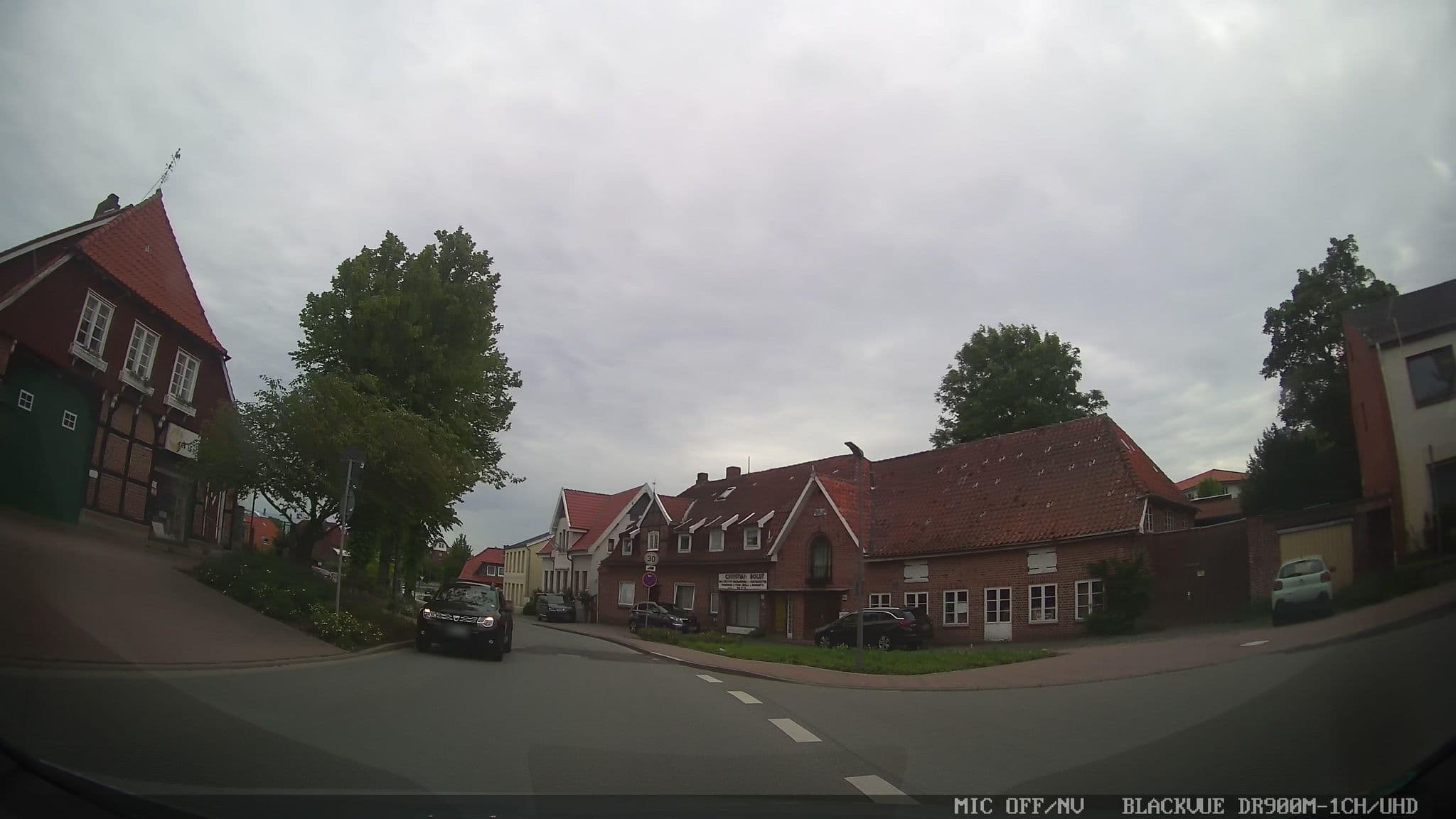 Street view near Jakobskoje, Heiligenhafen — © chuck (CC BY-SA · Mapillary)