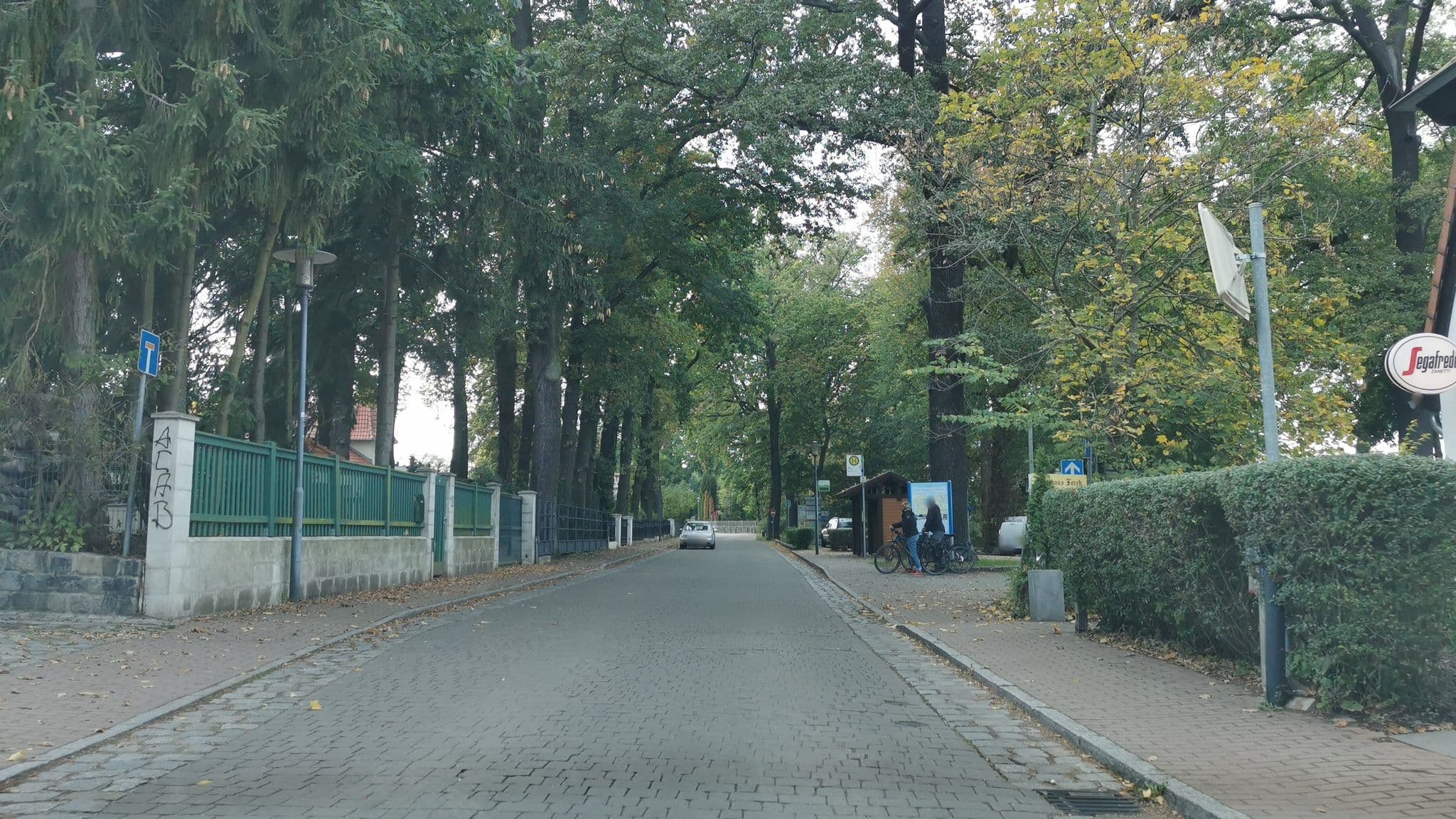 Street view near Culture Hotels & Resorts GmbH, Fichtenwalde — © imjeremy (CC BY-SA · Mapillary)