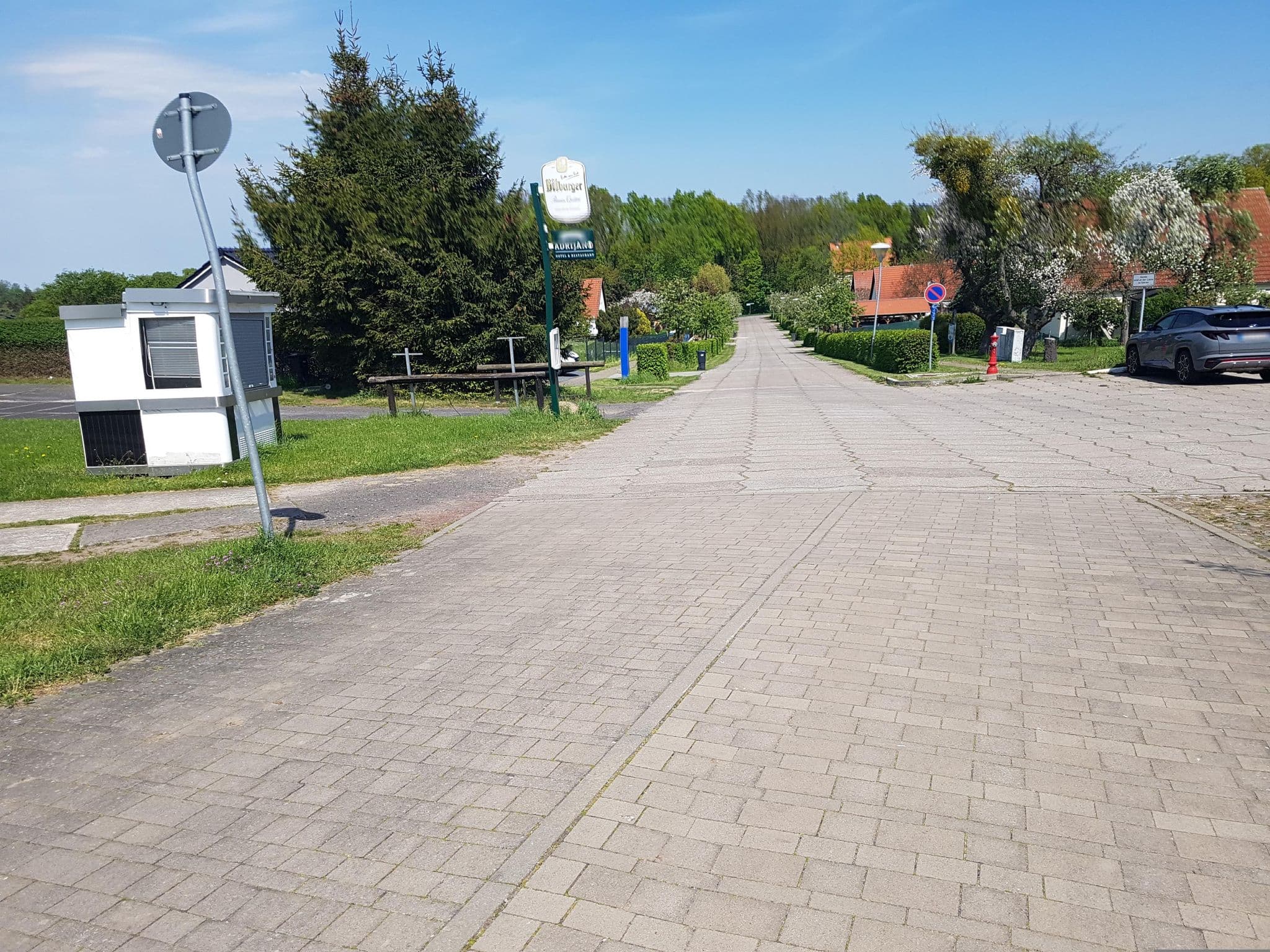 Street view near Schwalbennest, Rhinow — © dsmm (CC BY-SA · Mapillary)