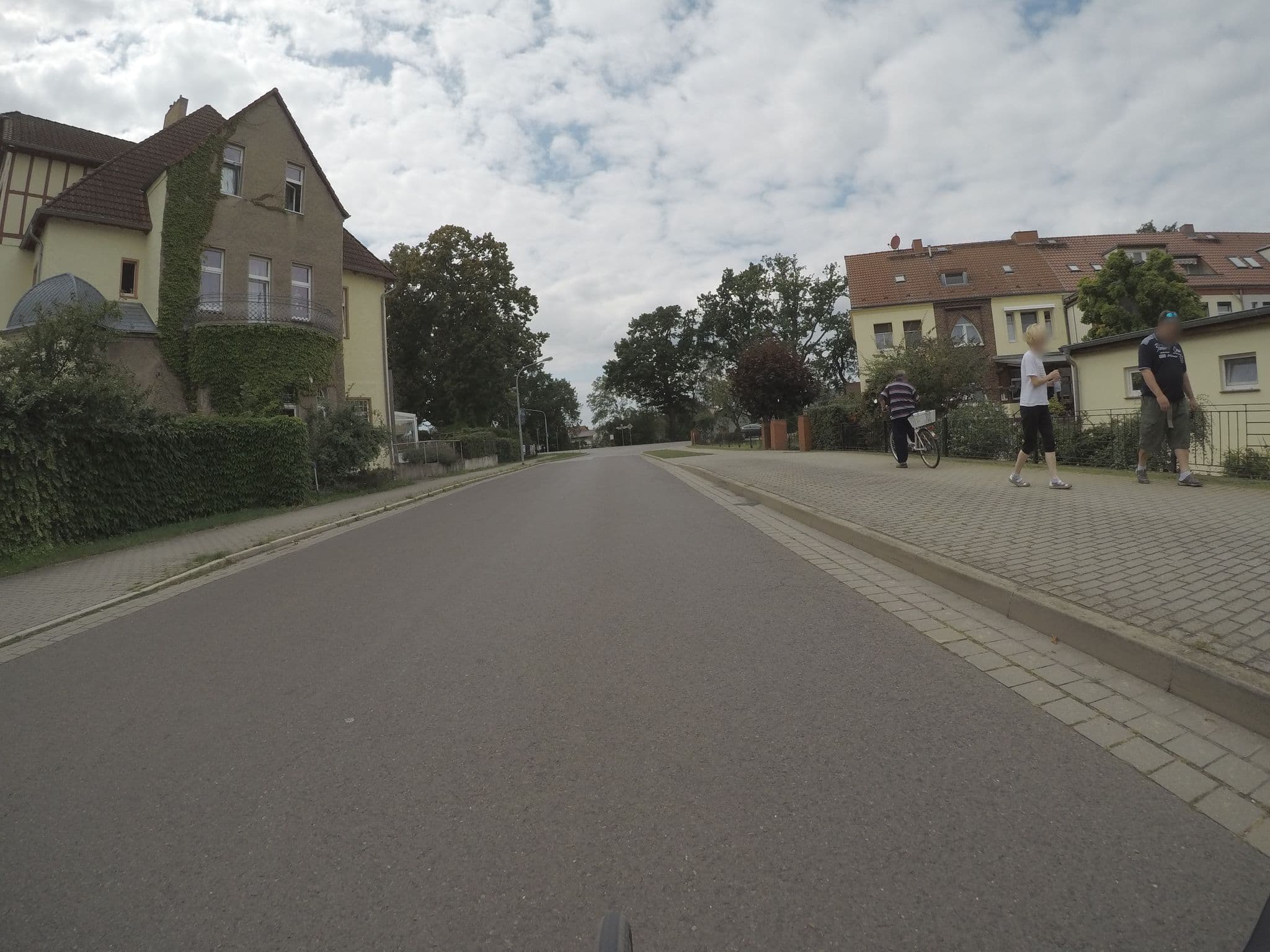 Street view near Ferienwohnung Elke Siupka, Nauen — © kartonage (CC BY-SA · Mapillary)