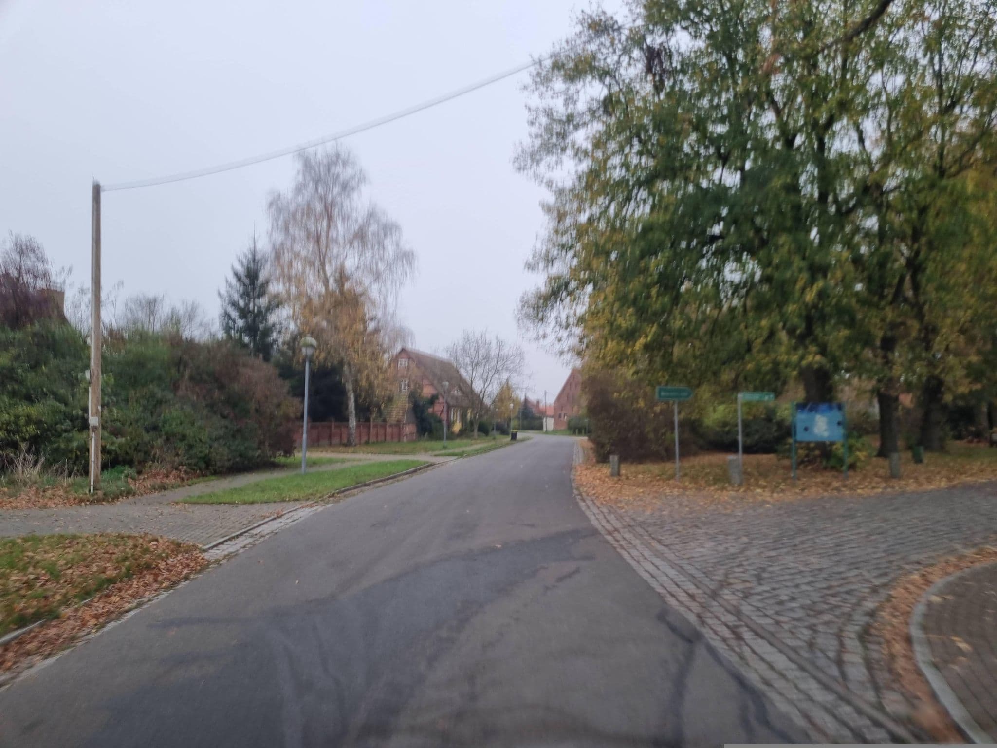 Street view near Kleine Herberge, Rhinow — © dsmm (CC BY-SA · Mapillary)
