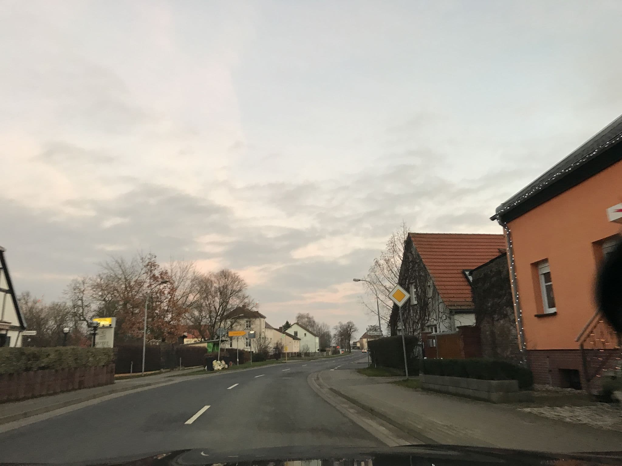 Street view near Hotel Marlenenhof und Pension Erika, Ketzin — © tb4711 (CC BY-SA · Mapillary)