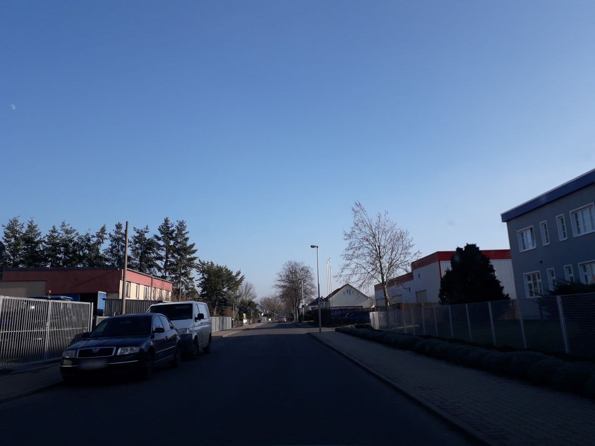 Street view near Garni Hotel Lavendelhof, Nauen — © mar_k83 (CC BY-SA · Mapillary)