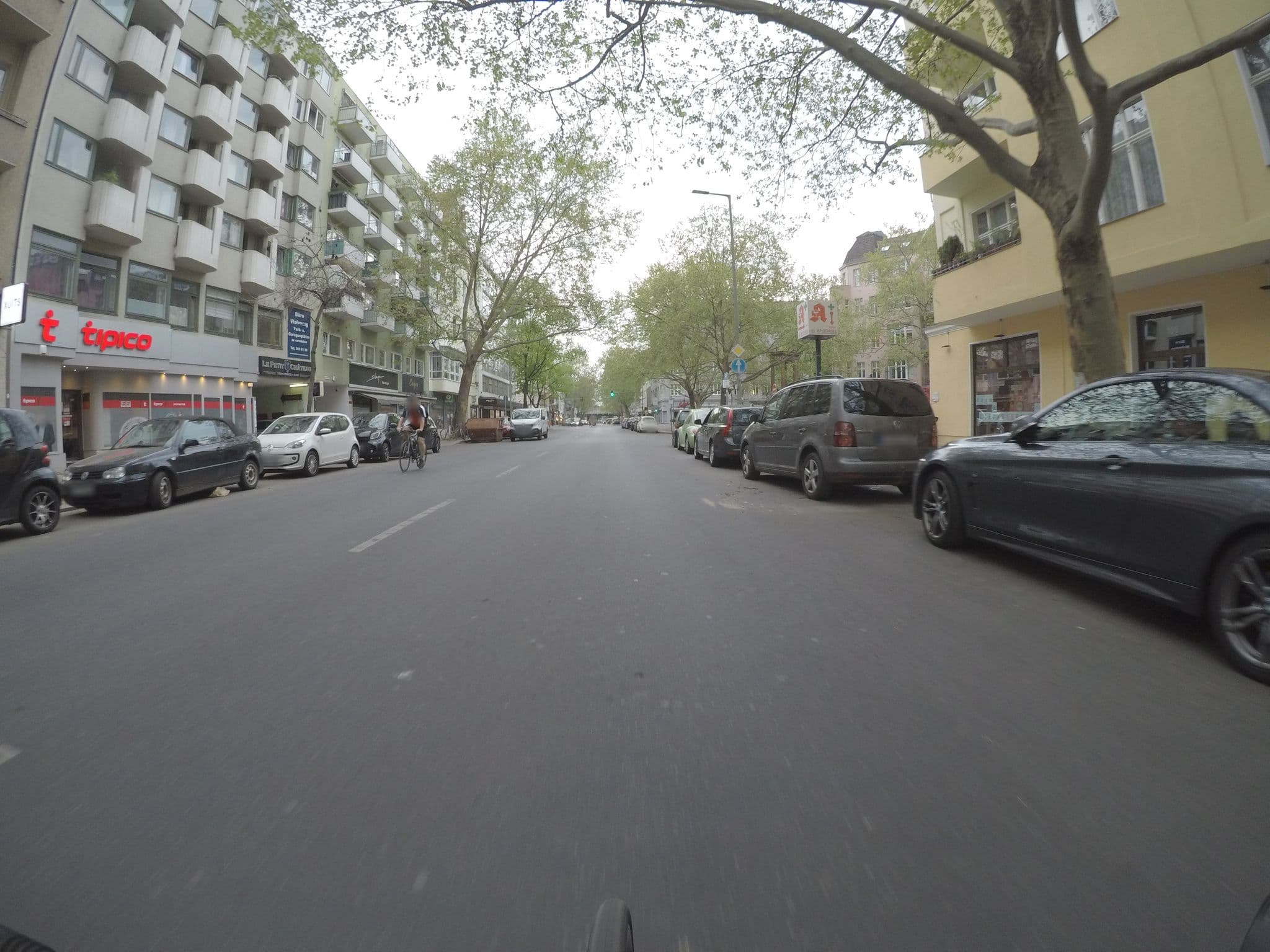 Street view near BIG Central City Apartment West Kurfurstendamm, Halensee — © kartonage (CC BY-SA · Mapillary)