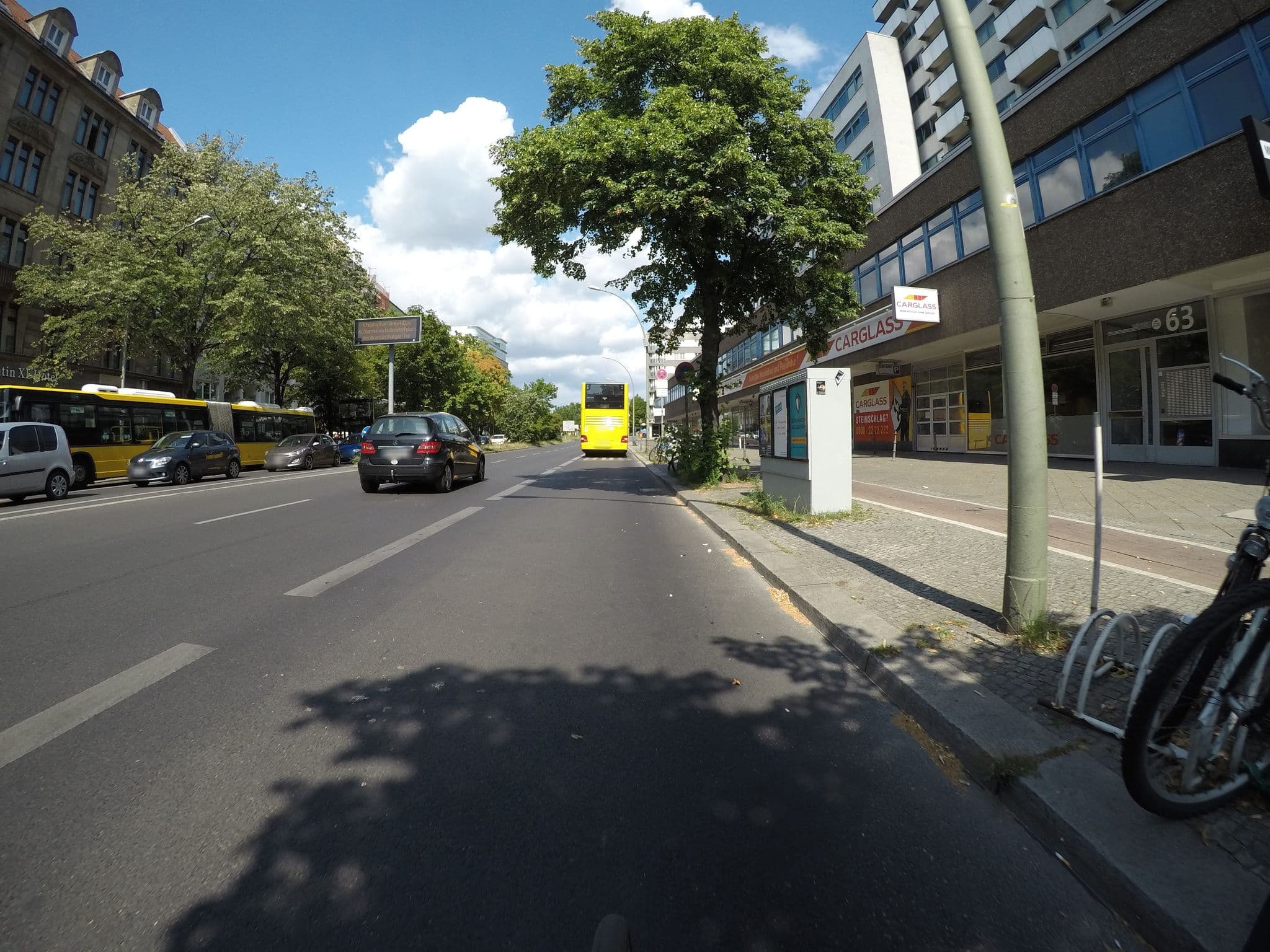 Street view near Saeson, Tiergarten — © kartonage (CC BY-SA · Mapillary)
