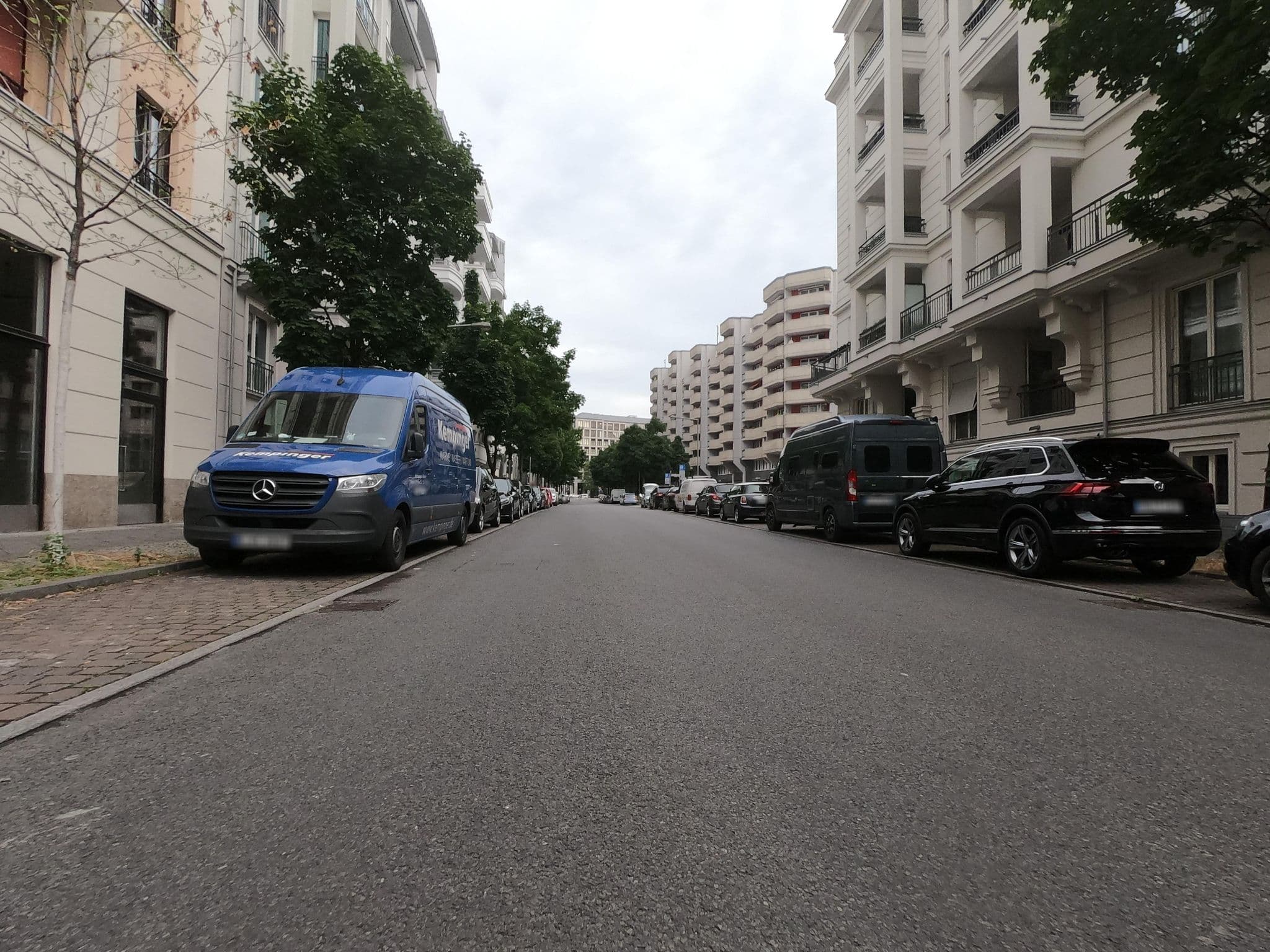 Street view near Schonefeld Aparthotel Berlin, Mitte — © carlheinz (CC BY-SA · Mapillary)