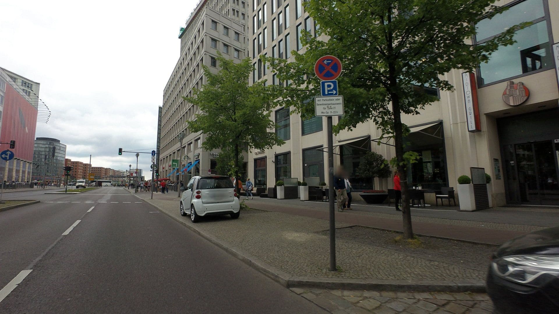 Street view near Capitol Suite, Tiergarten — © moenk (CC BY-SA · Mapillary)