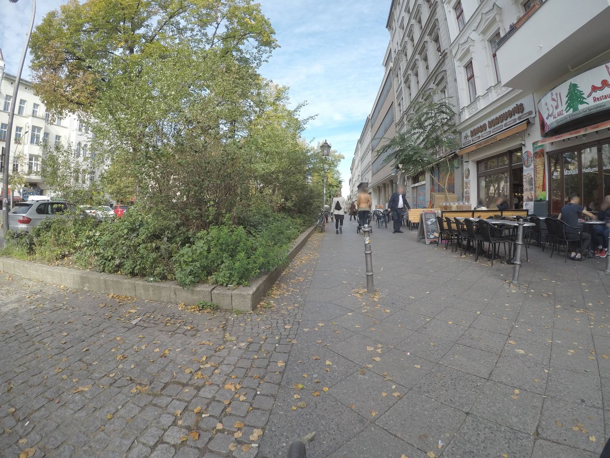 Street view near Cinderella Hotel & Café, Kreuzberg — © kartonage (CC BY-SA · Mapillary)