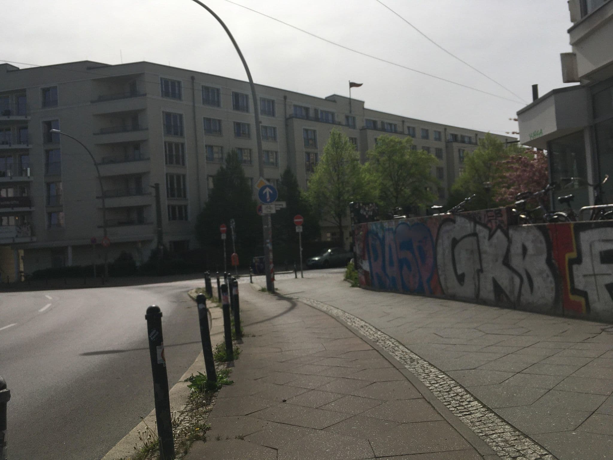 Street view near Raise a Smile Hostel, Friedrichshain — © carlheinz (CC BY-SA · Mapillary)