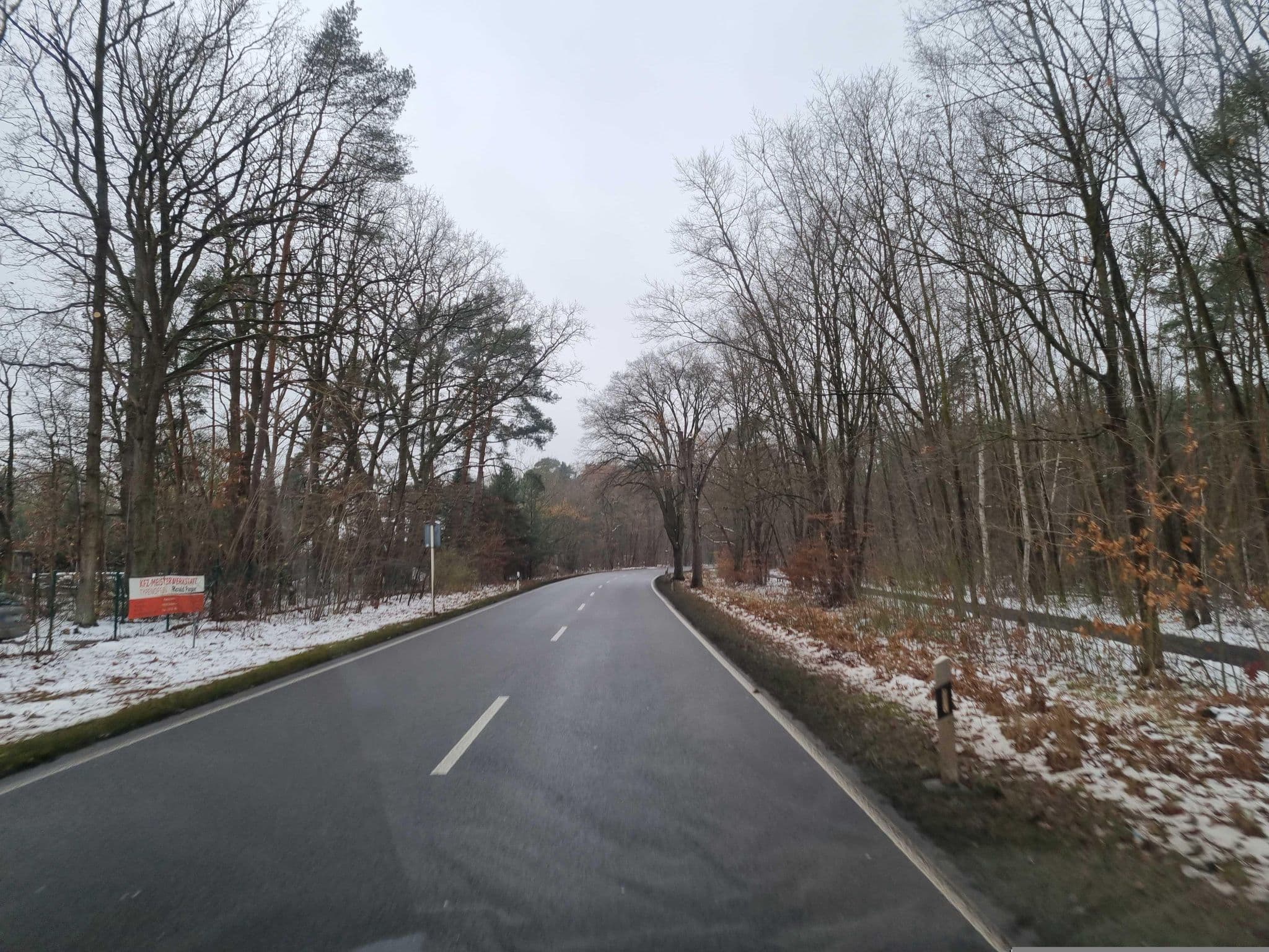 Street view near Hostel-disati, Grünheide — © dsmm (CC BY-SA · Mapillary)