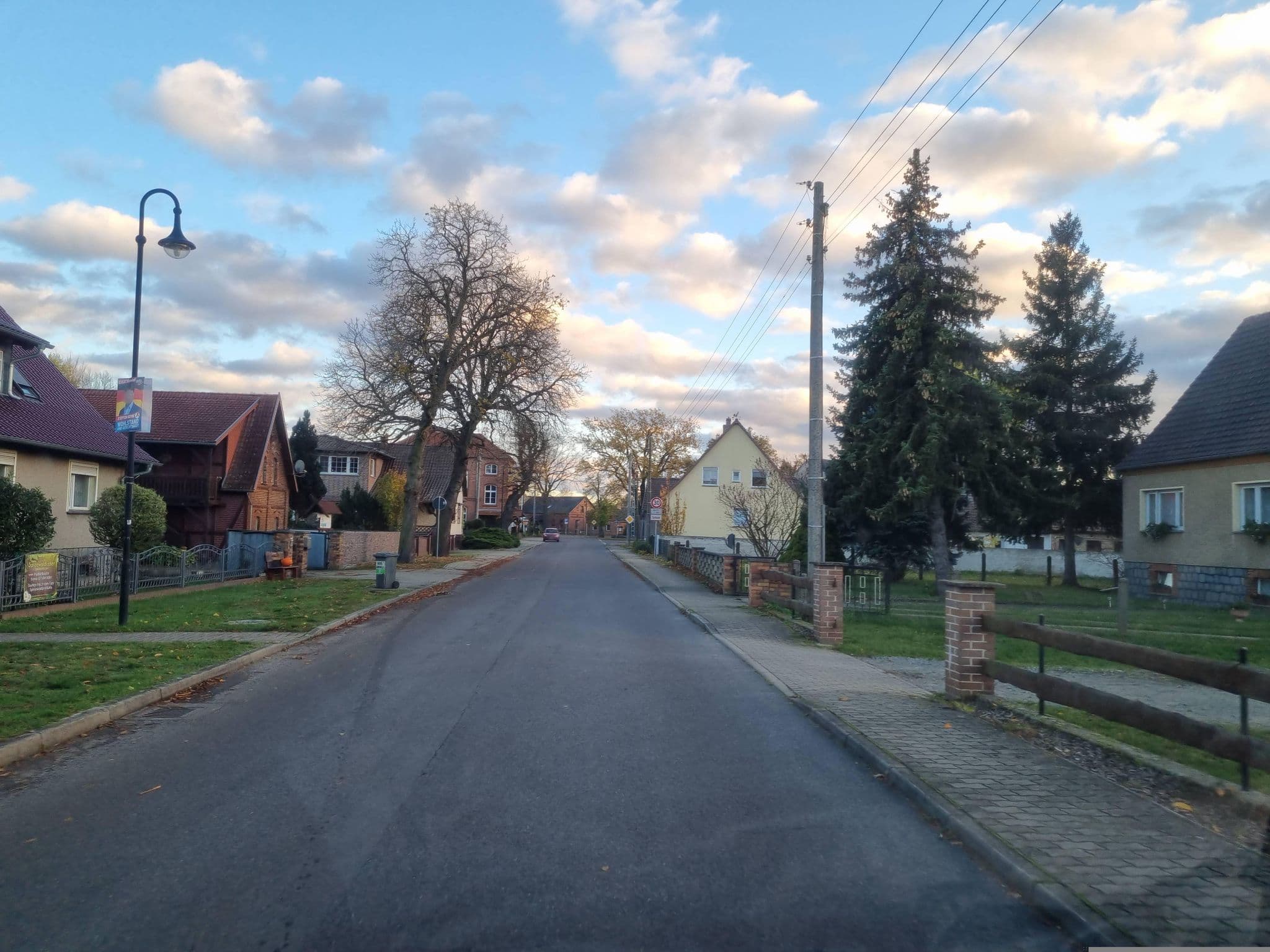 Street view near Ferienwohnung Am Luch Marion Mahn, Neu Zauche — © dsmm (CC BY-SA · Mapillary)