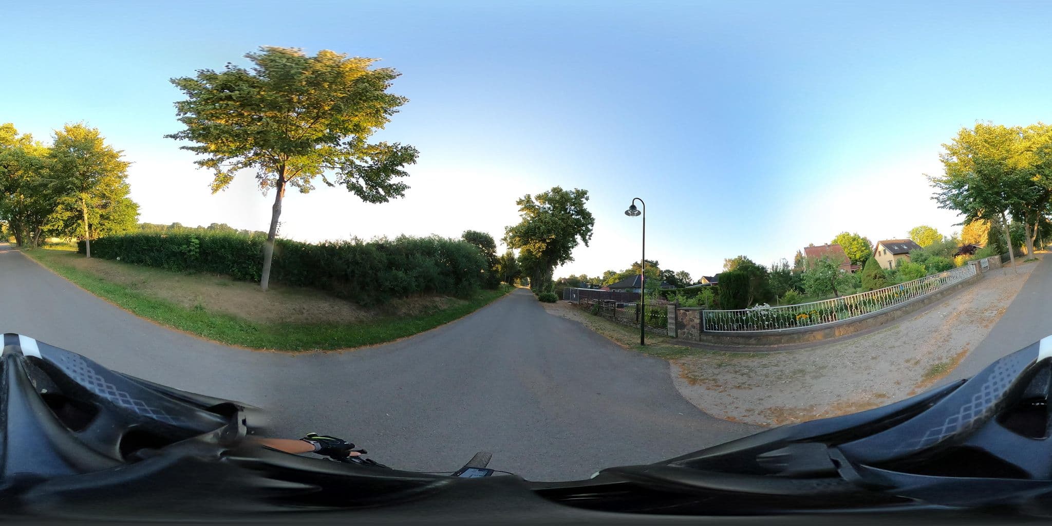 Street view near Todt Gisela Ferienwohnungenvermietung Ferienwohnungen, Altlandsberg — © stefanhrt (CC BY-SA · Mapillary)