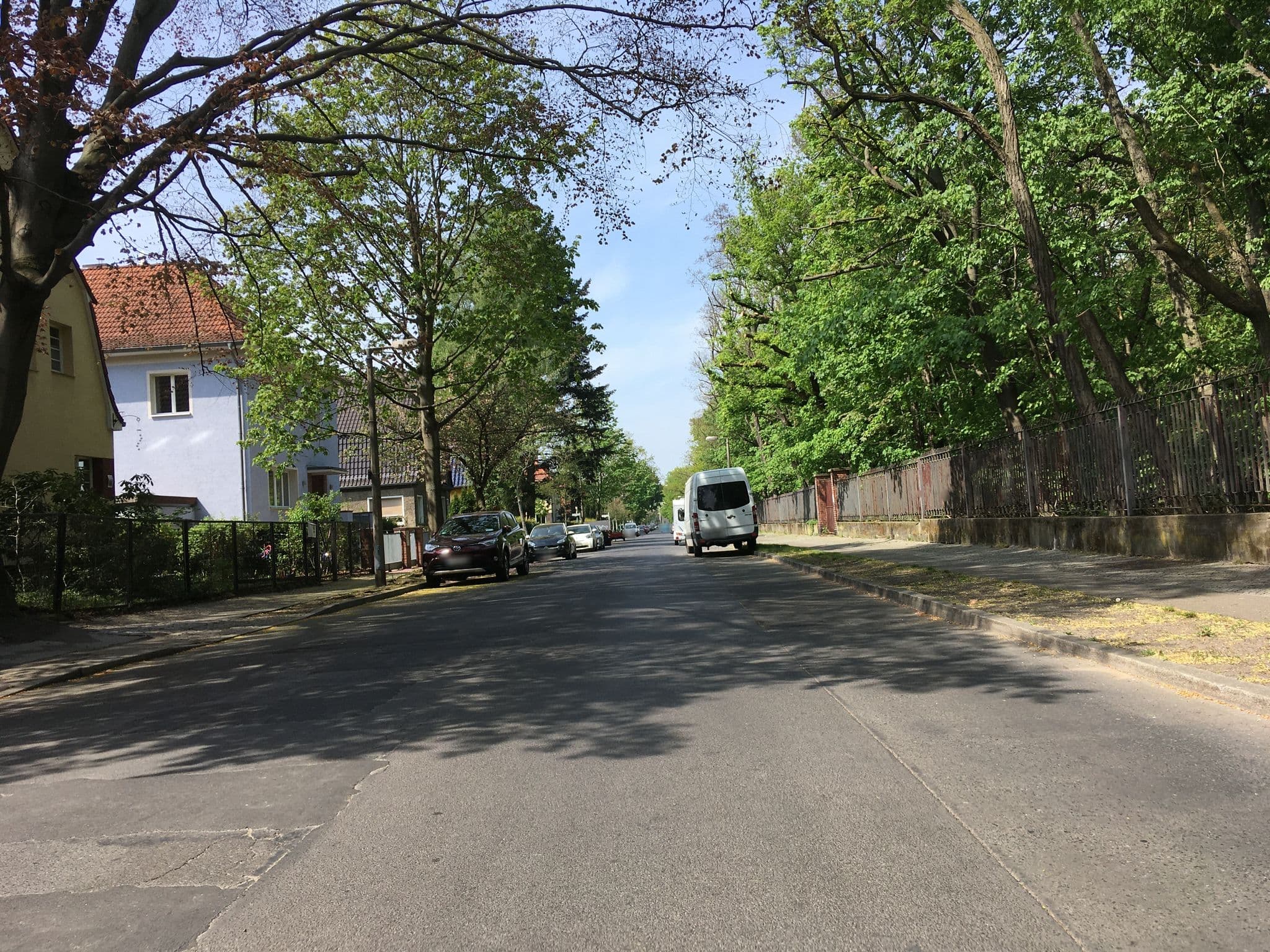 Street view near Allee-Hotel, Karlshorst — © eserte (CC BY-SA · Mapillary)