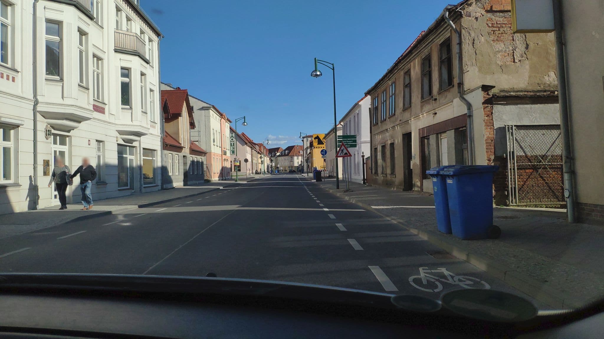 Street view near Pension zur Alten Schmiede, Neustrelitz — © soepzi (CC BY-SA · Mapillary)