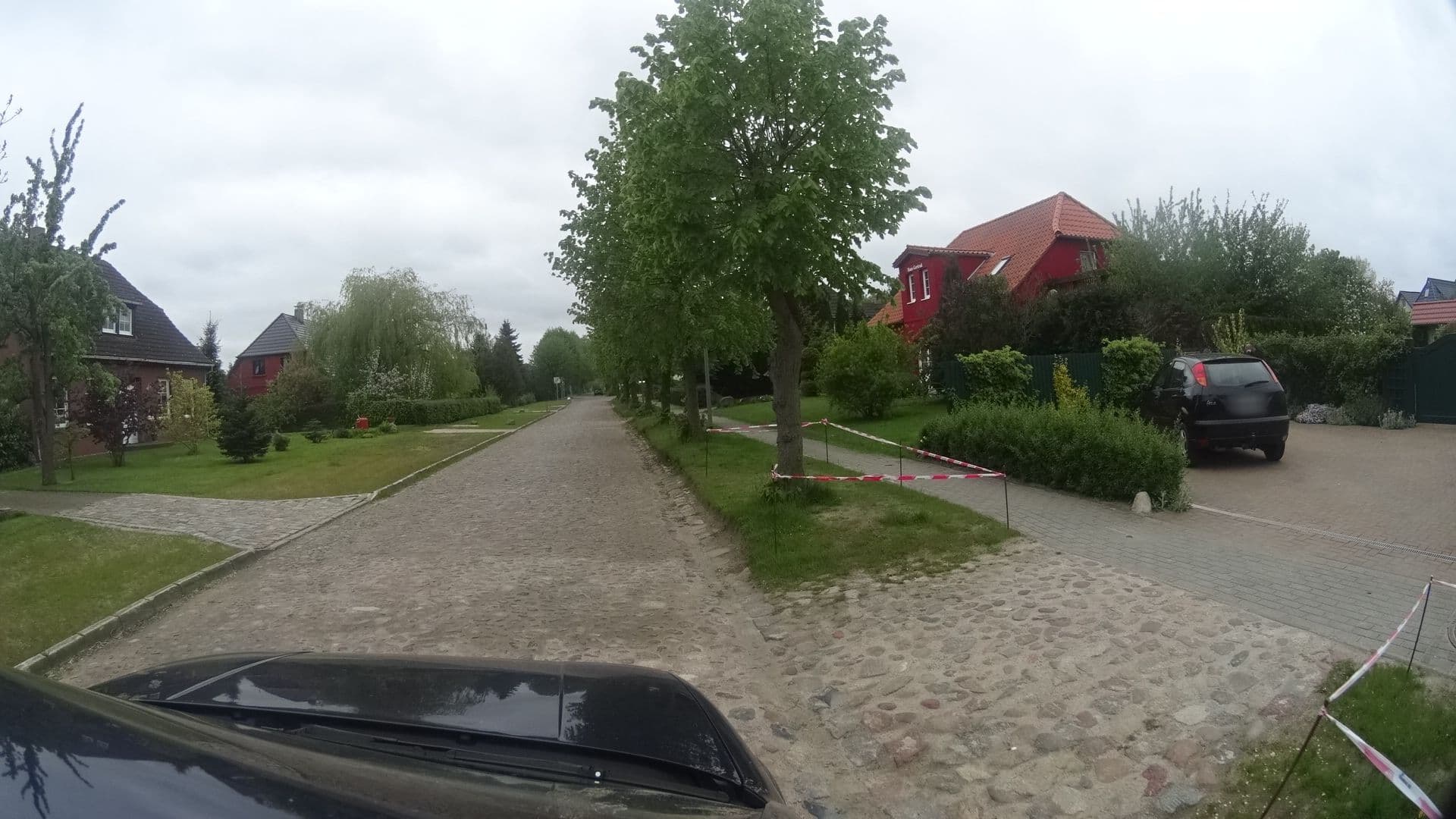 Street view near Pension und Gaststätte am Wiesengrund, Ostseebad Dierhagen — © atpl_pilot (CC BY-SA · Mapillary)
