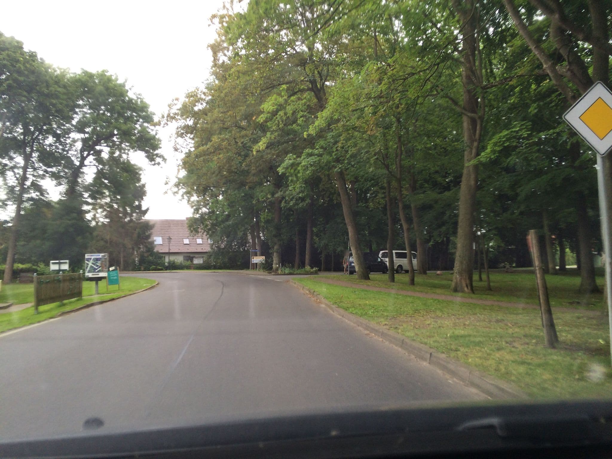 Street view near Küstenhostel, Prohn — © hajak (CC BY-SA · Mapillary)