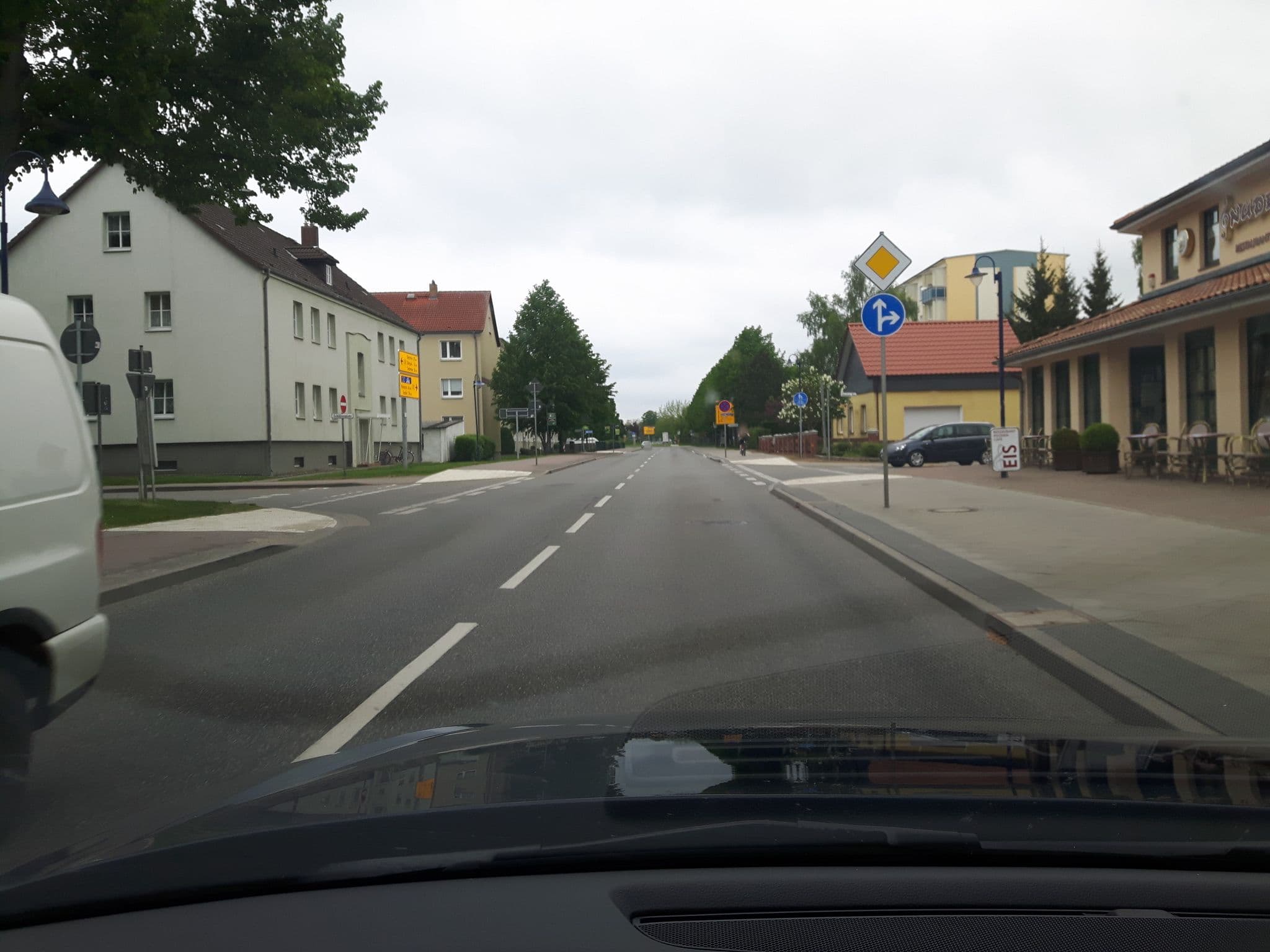 Street view near Hotel Mecklenburger Hof Gnoien, Gnoien — © changchun1 (CC BY-SA · Mapillary)
