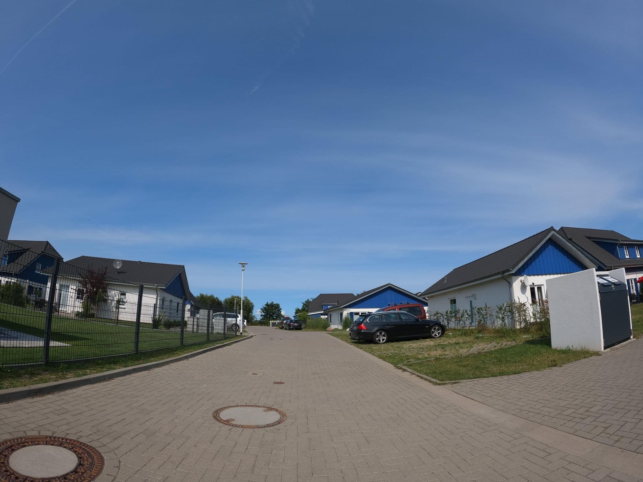 Street view near Ferienwohnung auf Rügen, Altefähr — © strubbl (CC BY-SA · Mapillary)