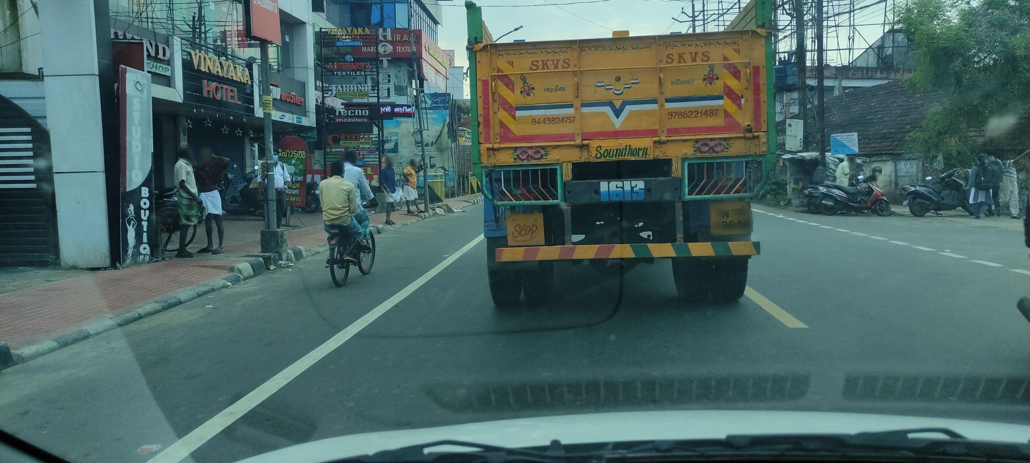 Street view near hotel purnima, Chengannūr — © V15 (CC BY-SA · Mapillary)