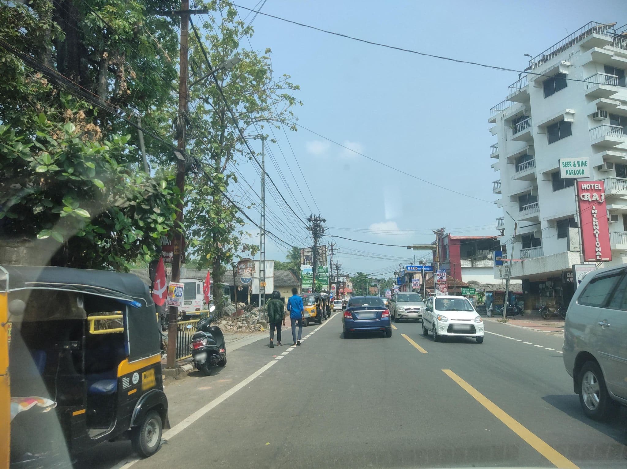 Street view near Hotel Raj International, Chengannūr — © V15 (CC BY-SA · Mapillary)