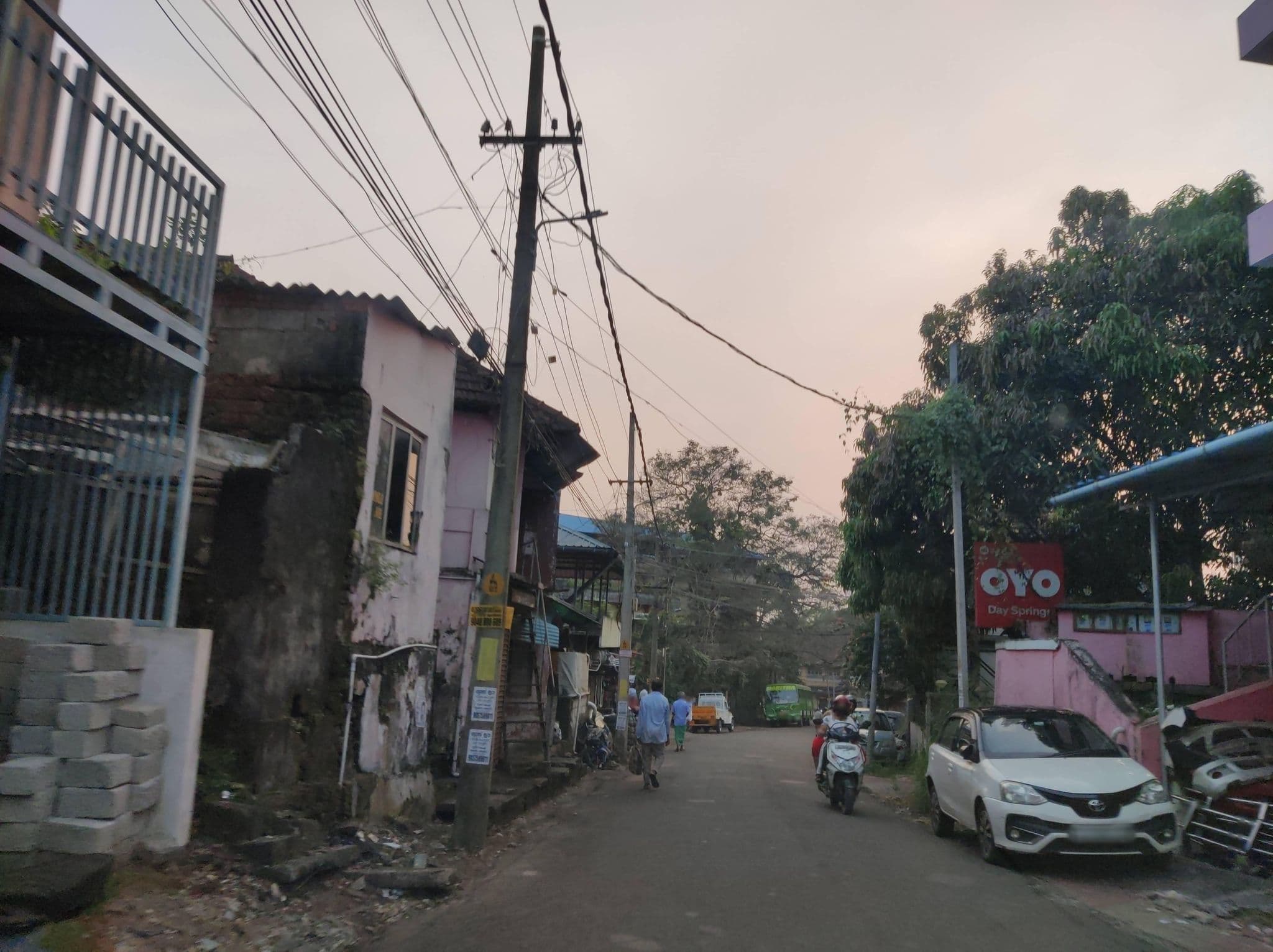 Street view near Day Springs Executive Rooms, Kottayam — © Gannu03 (CC BY-SA · Mapillary)