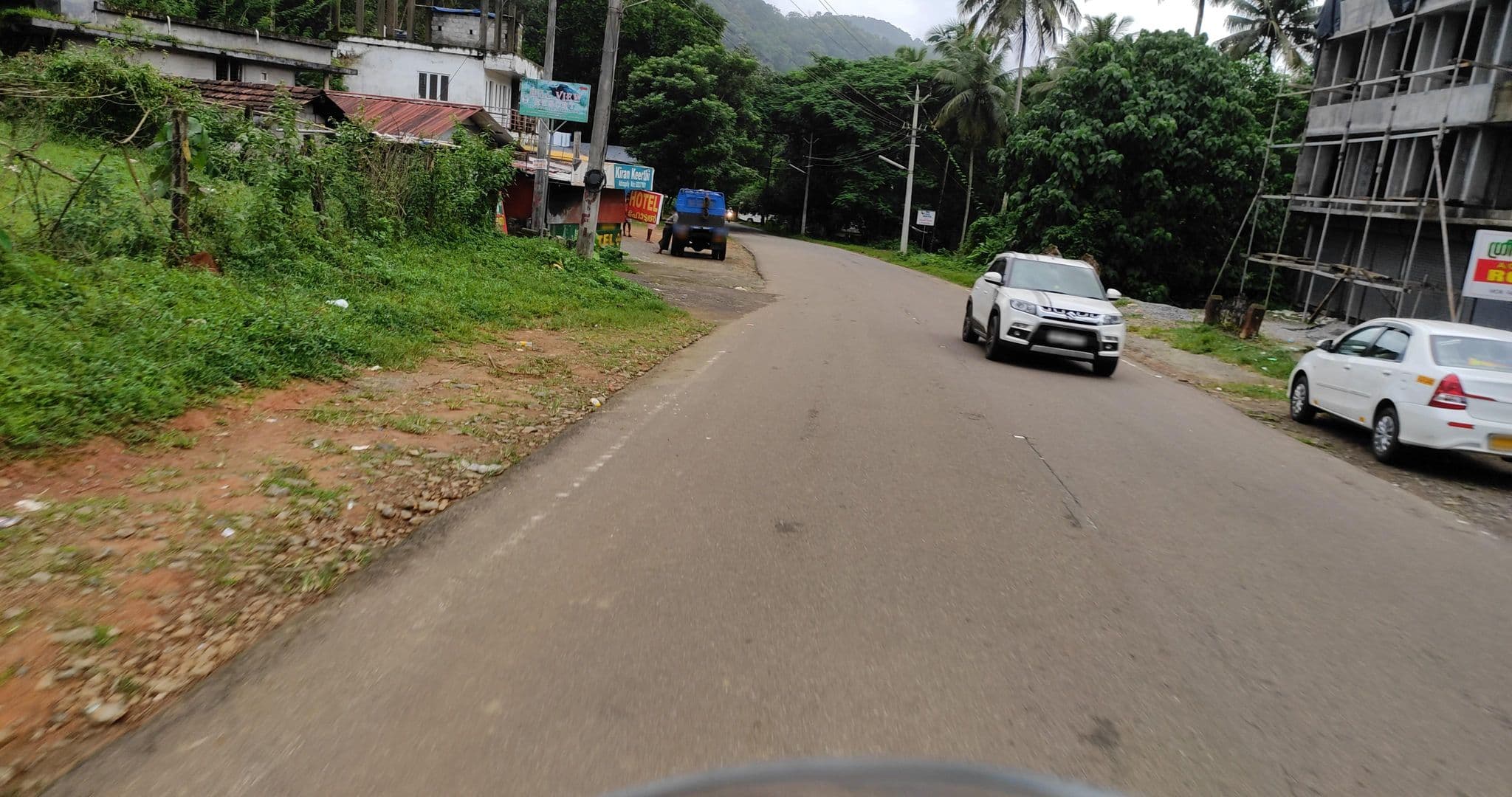 Street view near Seeheim Resort, Koovappady — © V15 (CC BY-SA · Mapillary)