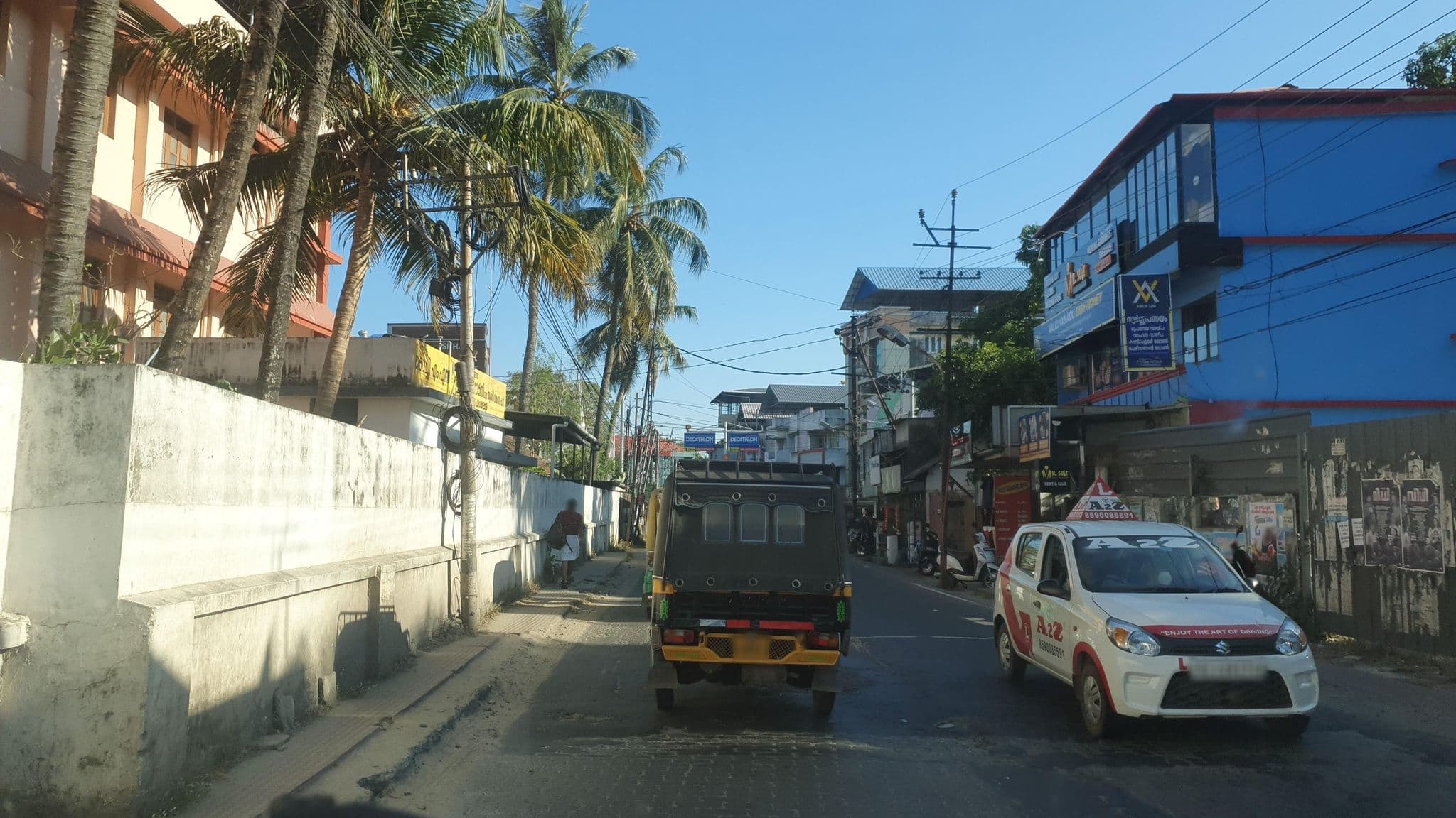 Street view near International Marketing, Kochi — © nmldvn04 (CC BY-SA · Mapillary)
