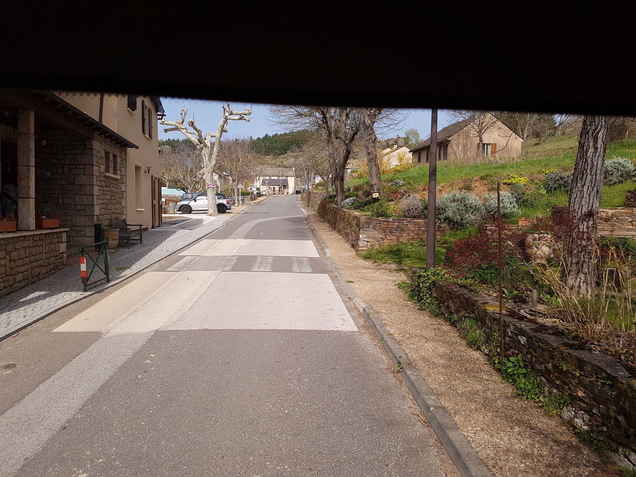 Street view near La Lozerette, Florac — © bernardvoyageur (CC BY-SA · Mapillary)