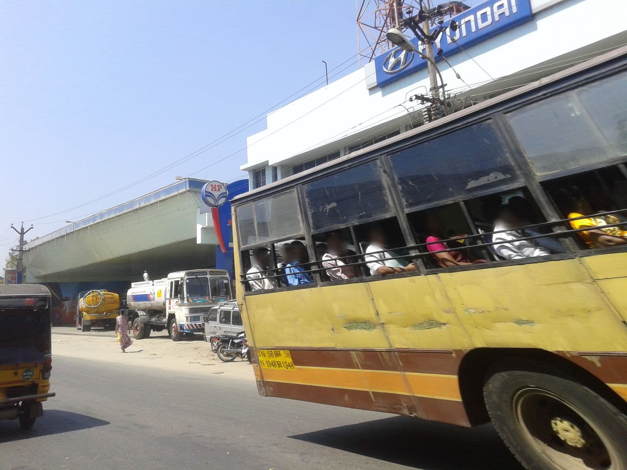 Street view near Heritage Madurai, Vilāngudi — © sindhu94 (CC BY-SA · Mapillary)