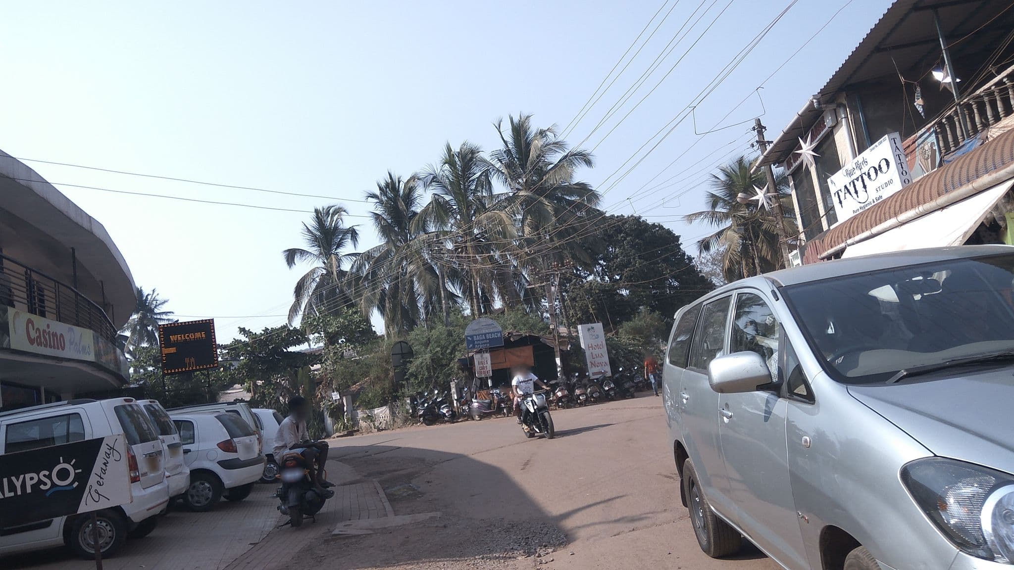 Street view near Villa Gesler, Baga — © natarajakaveeti (CC BY-SA · Mapillary)