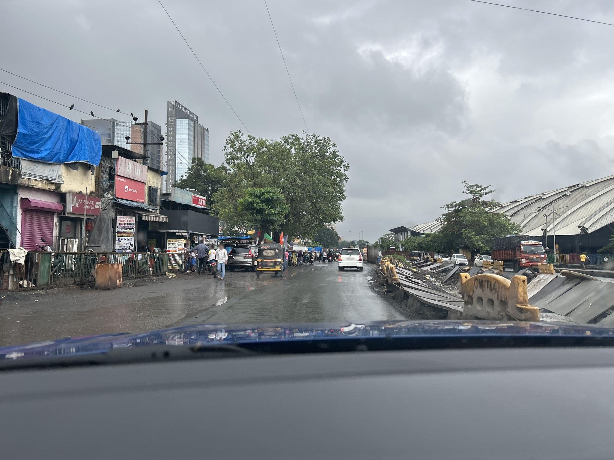 Street view near Hotel Shweta, Navi Mumbai — © nknayan (CC BY-SA · Mapillary)