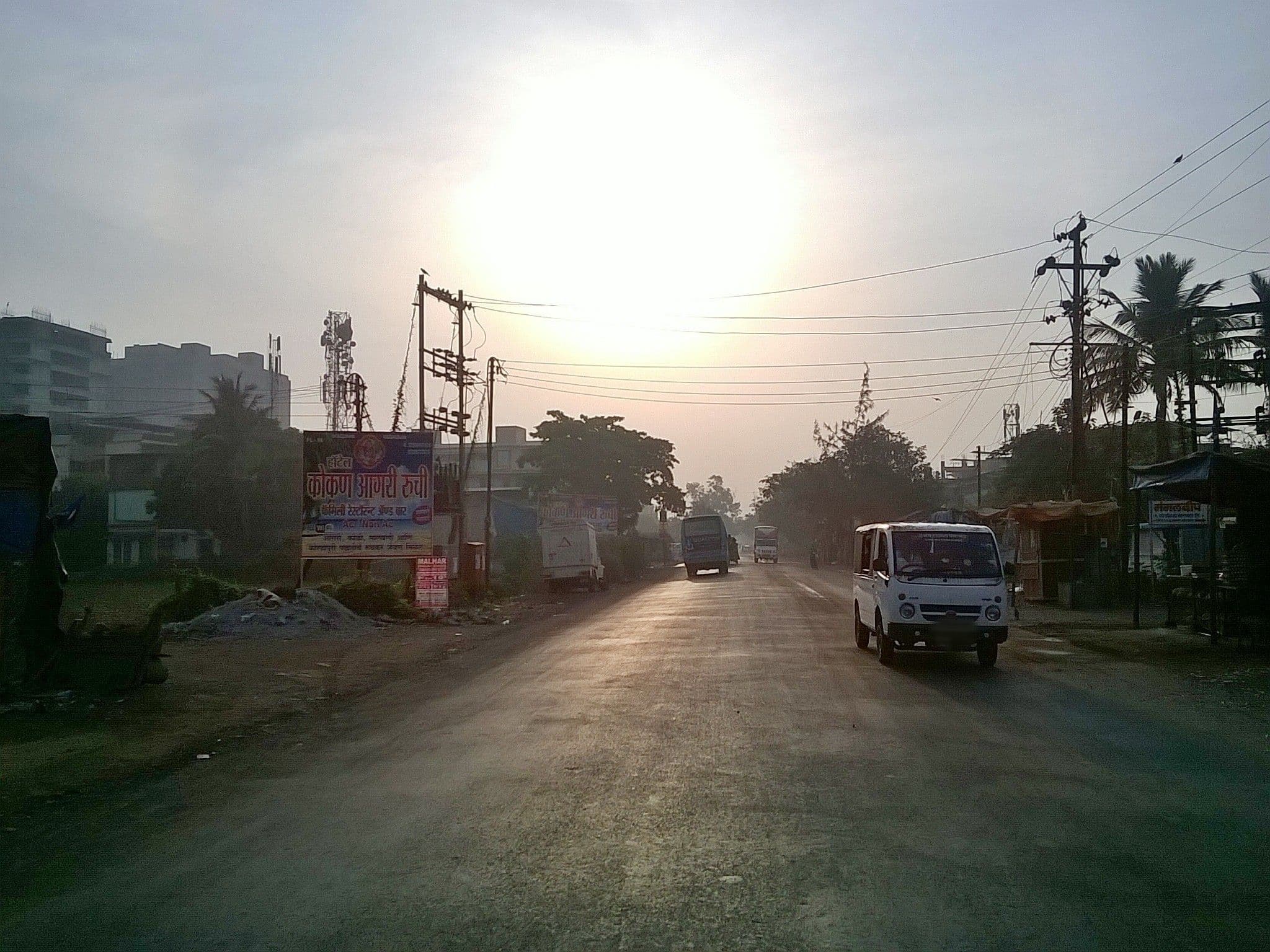 Street view near Agni Ayurvedic Village, Palidevad — © maiti21 (CC BY-SA · Mapillary)
