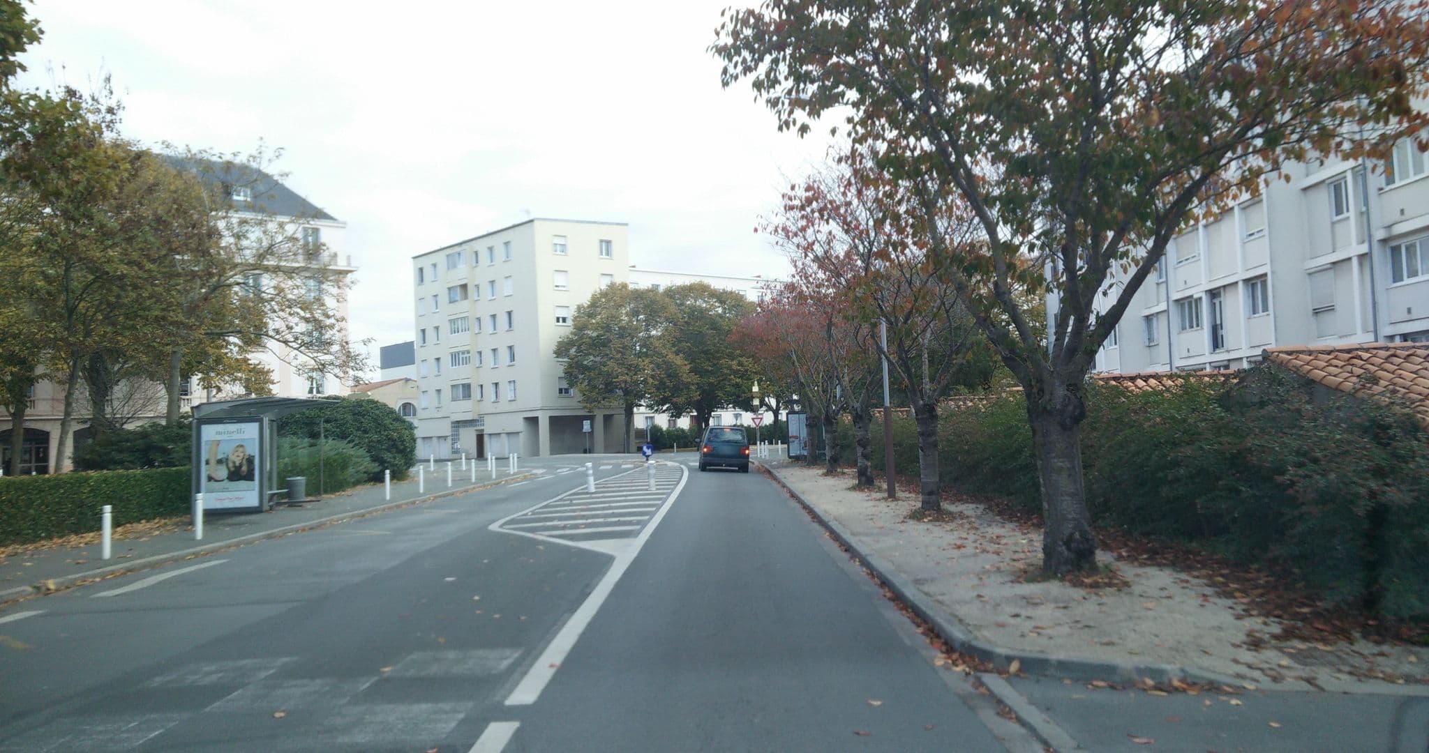 Street view near Les Gens de Mer, La Rochelle — © gnusam (CC BY-SA · Mapillary)