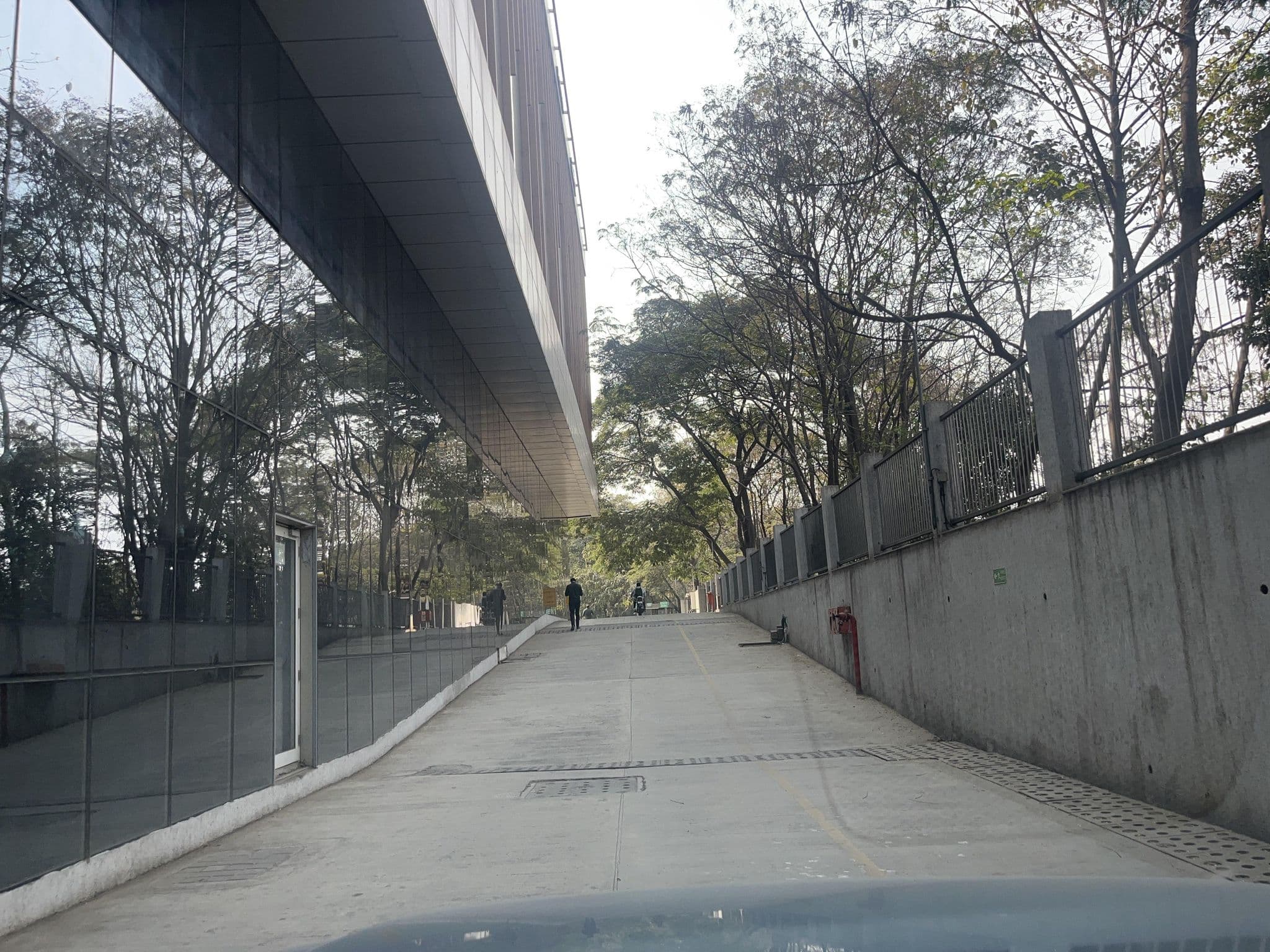 Street view near Hyatt, Khadki — © Absawant (CC BY-SA · Mapillary)