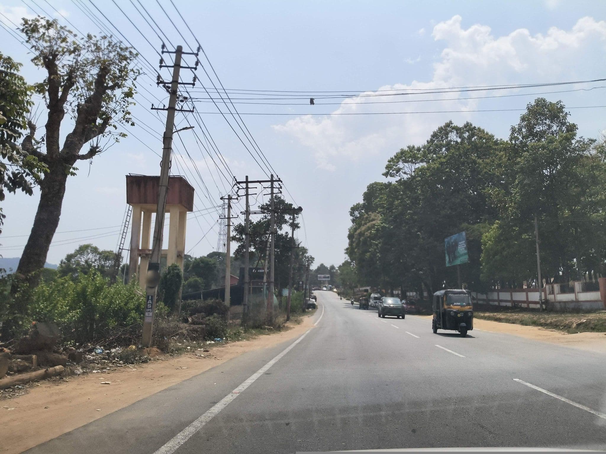 Street view near Nandhanavana, Gonikoppal — © ph4ni (CC BY-SA · Mapillary)