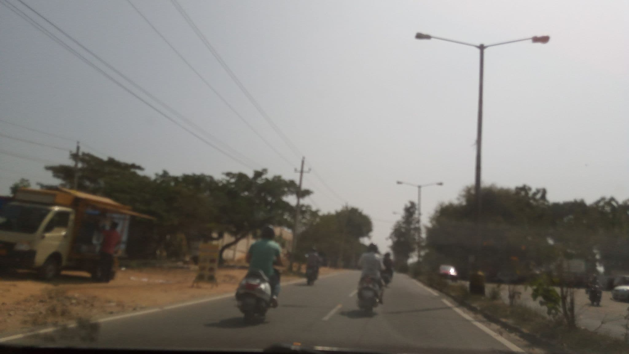 Street view near Gokulam Woodlands Hotel, Belvata — © pradeepbv (CC BY-SA · Mapillary)