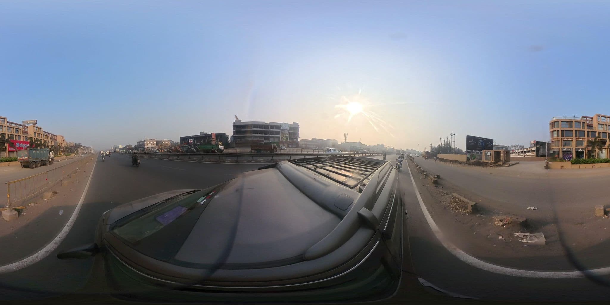Street view near Hotel Easy Retreat, Vapi INA — © skysign (CC BY-SA · Mapillary)
