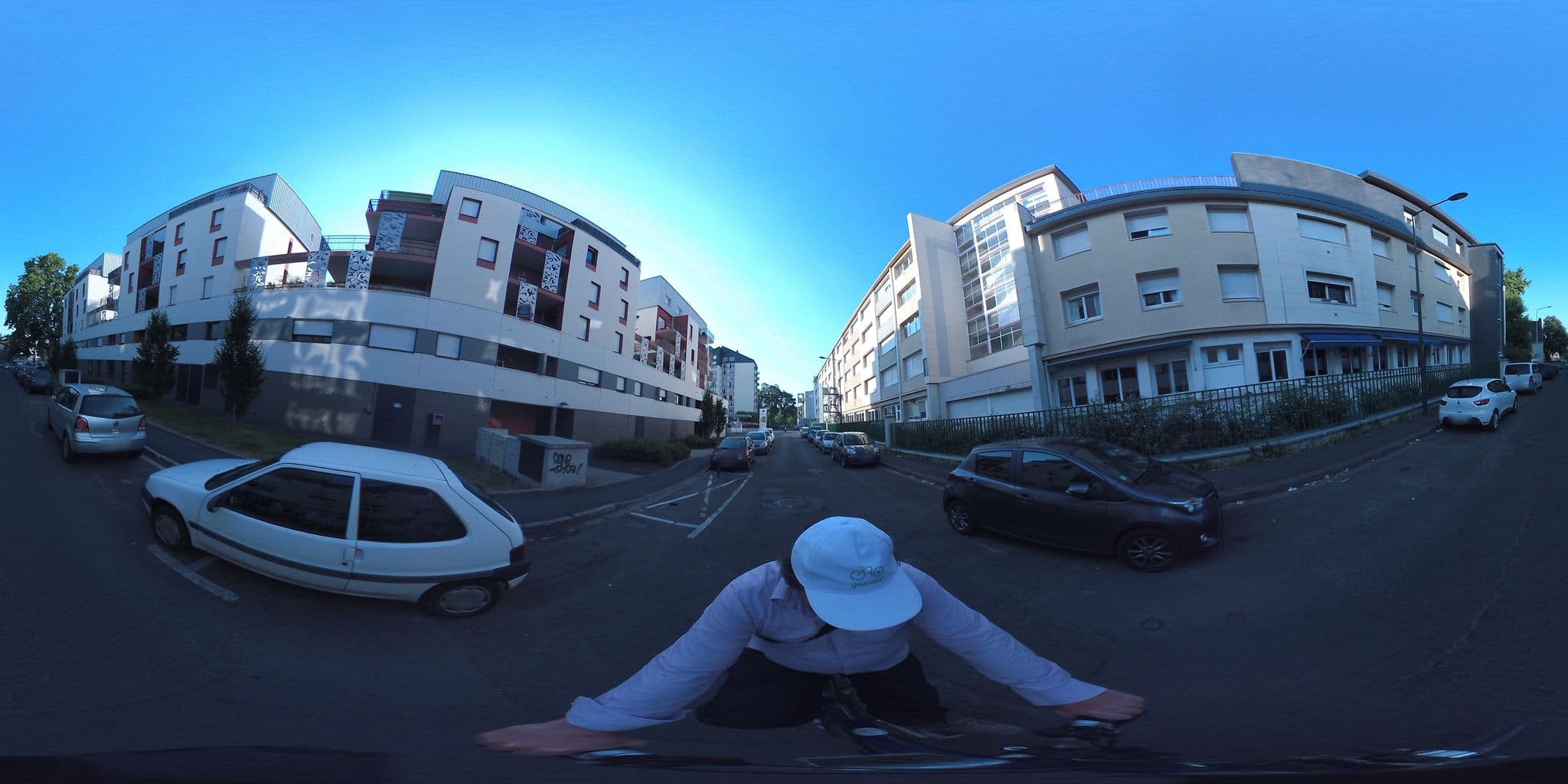 Street view near Appart'hôtel Odalys Le Jardin des Lettres, La Riche — © geovelo (CC BY-SA · Mapillary)